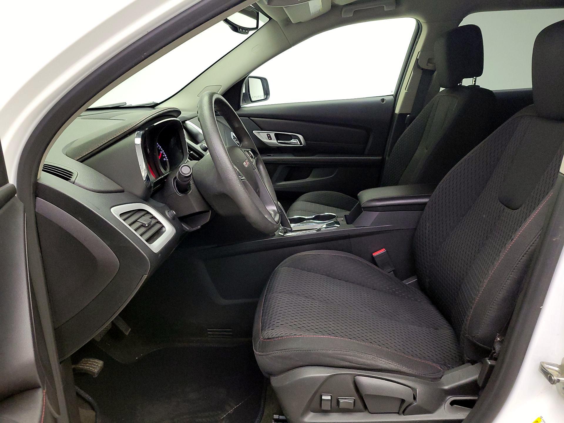Thumbnail: 2015 GMC Terrain - 11