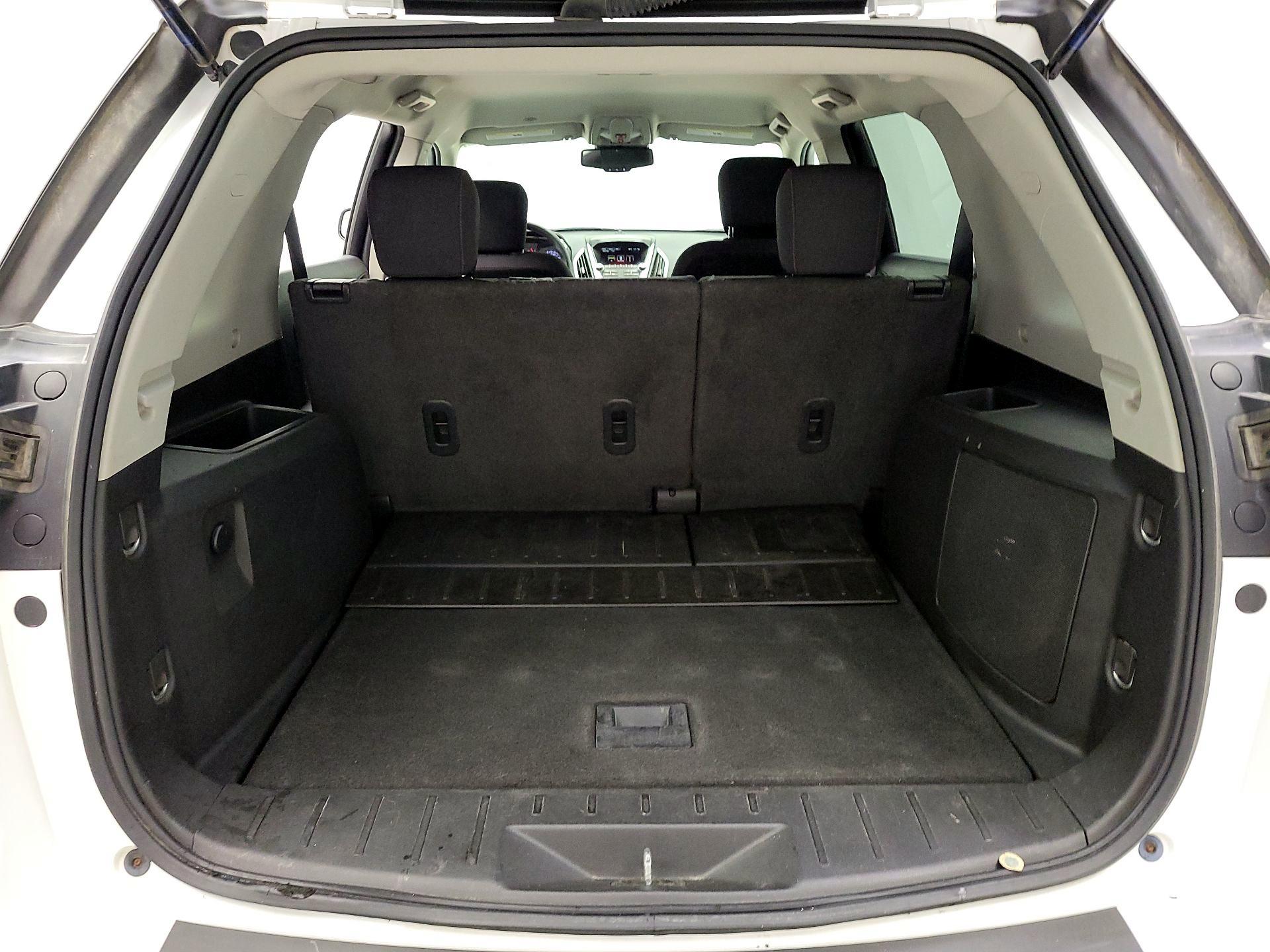 Thumbnail: 2015 GMC Terrain - 20