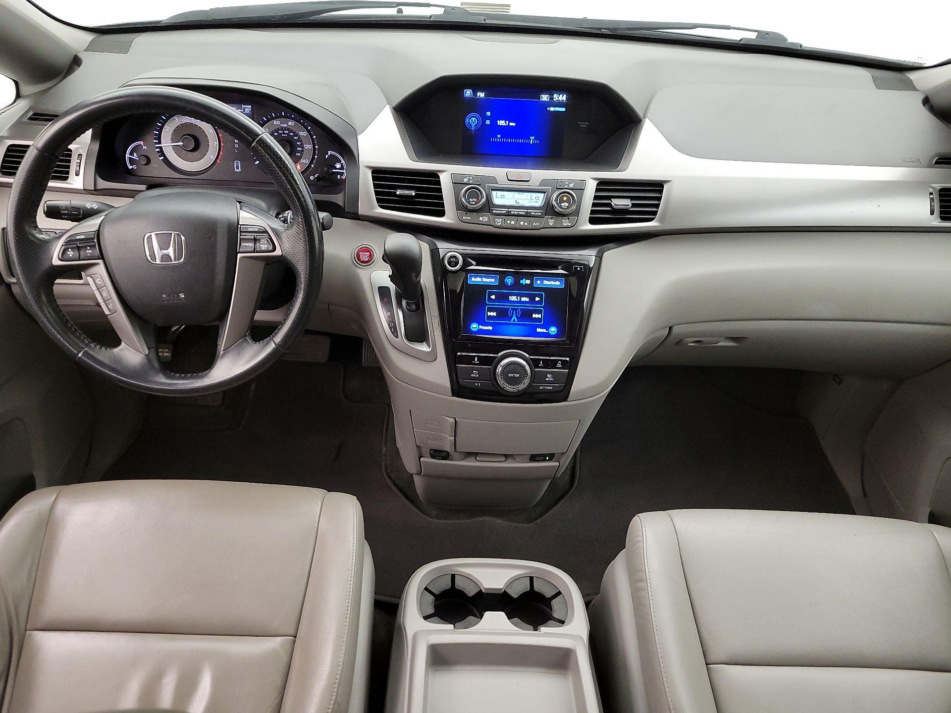 Thumbnail: 2016 Honda Odyssey - 9