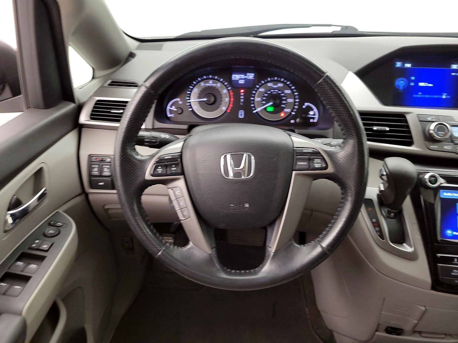 Thumbnail: 2016 Honda Odyssey - 10