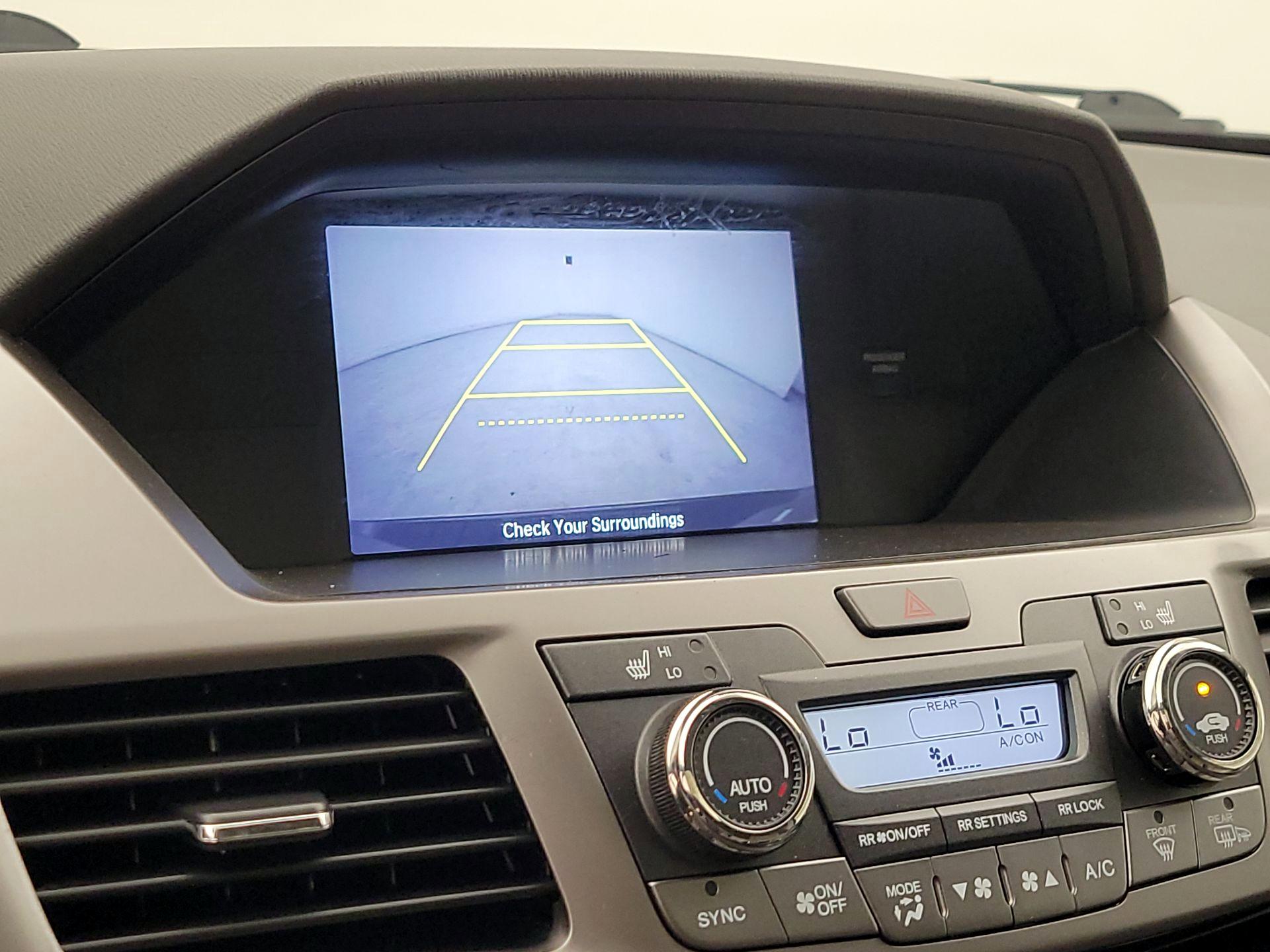 Thumbnail: 2016 Honda Odyssey - 14