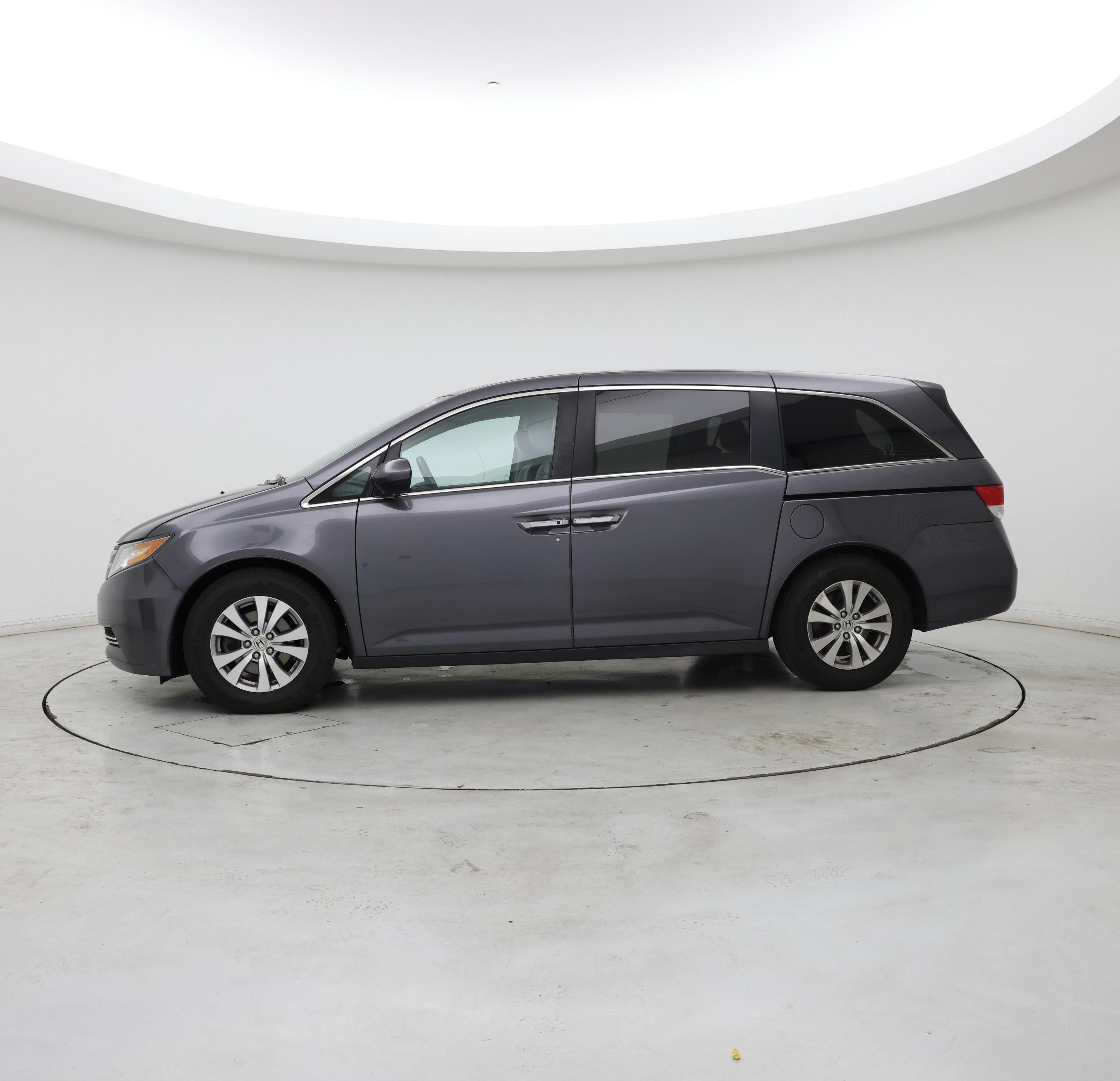 Thumbnail: 2016 Honda Odyssey - 3