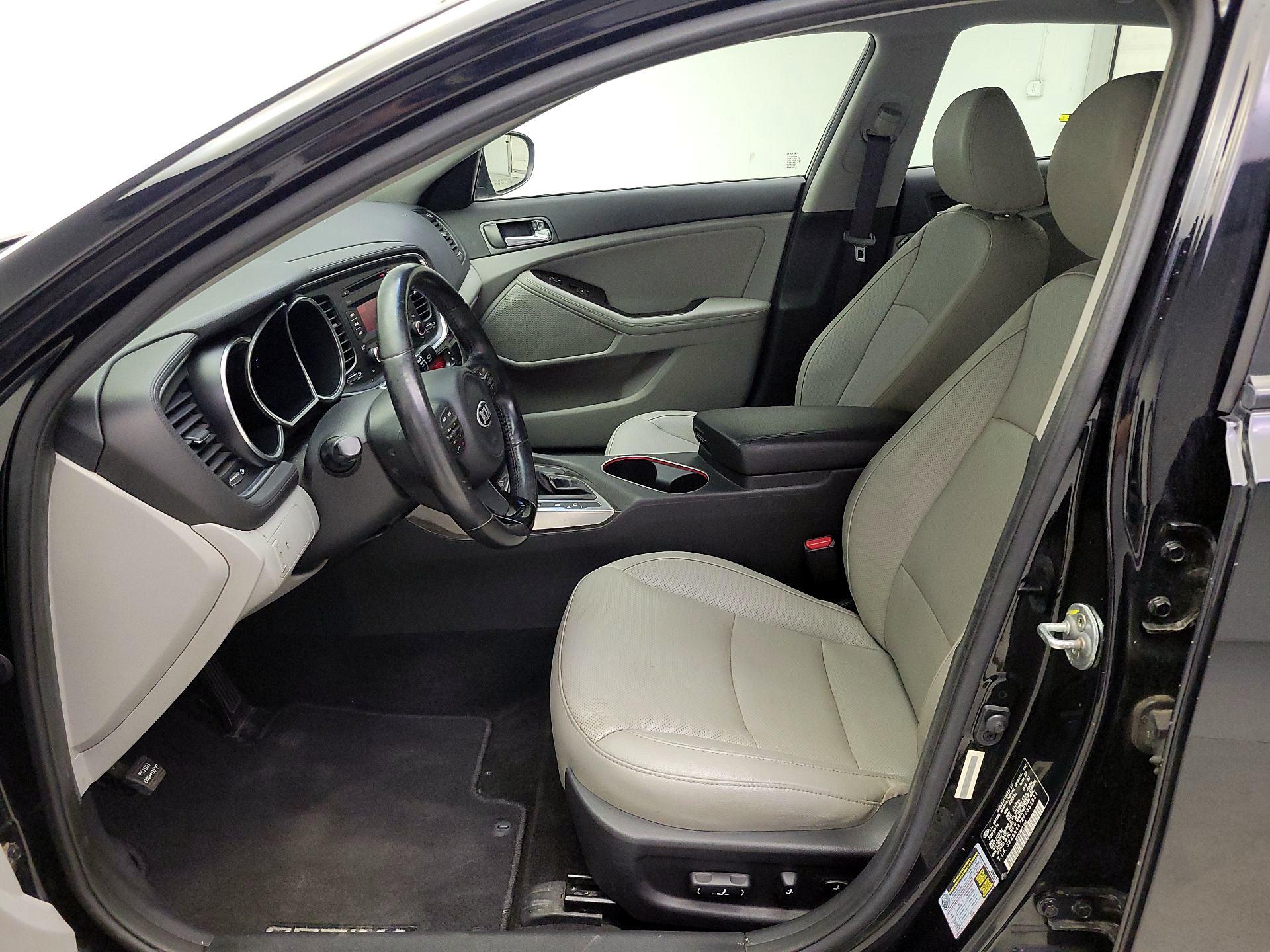 Thumbnail: 2015 Kia Optima - 11