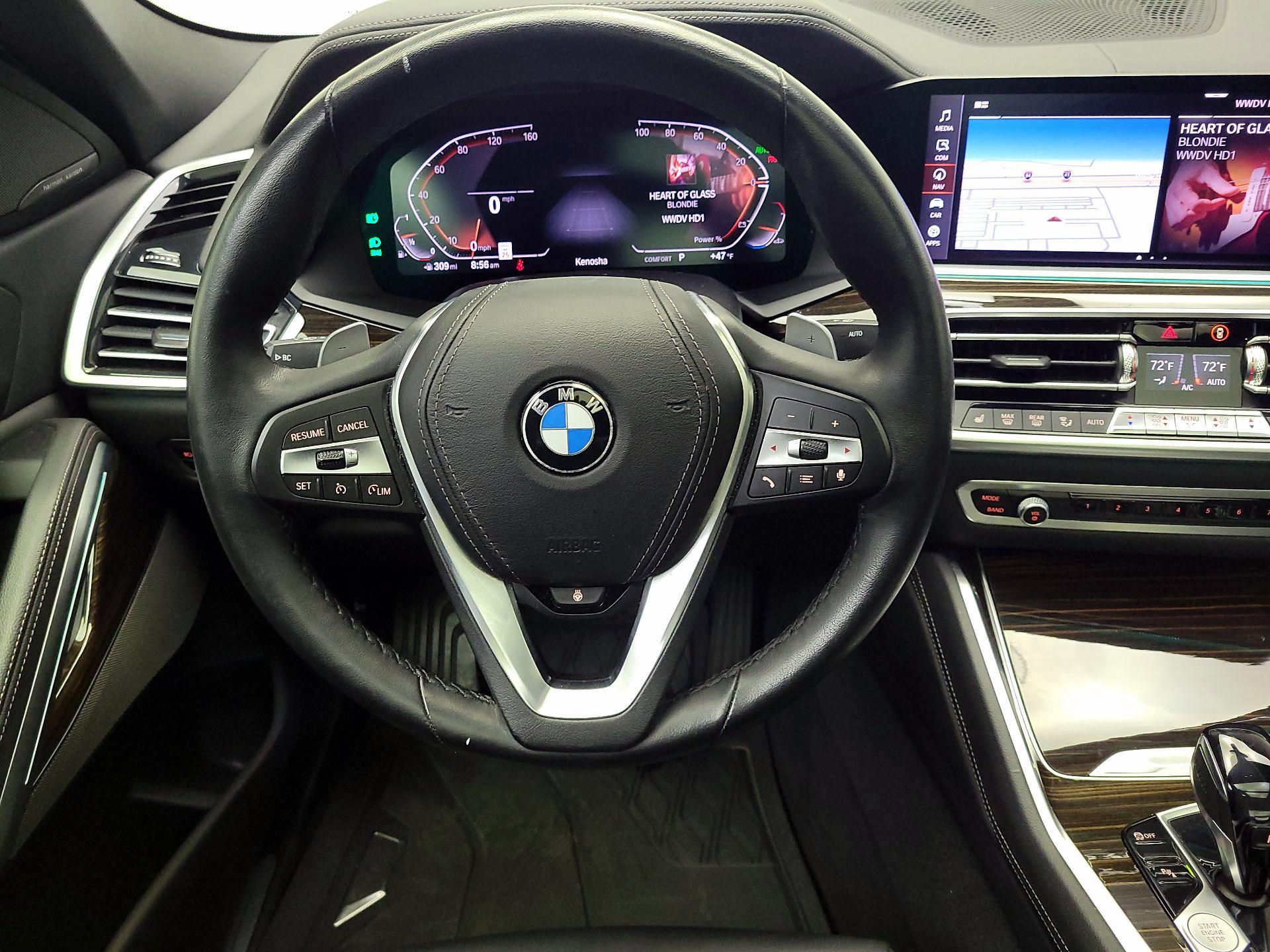 Thumbnail: 2021 BMW X6 - 10