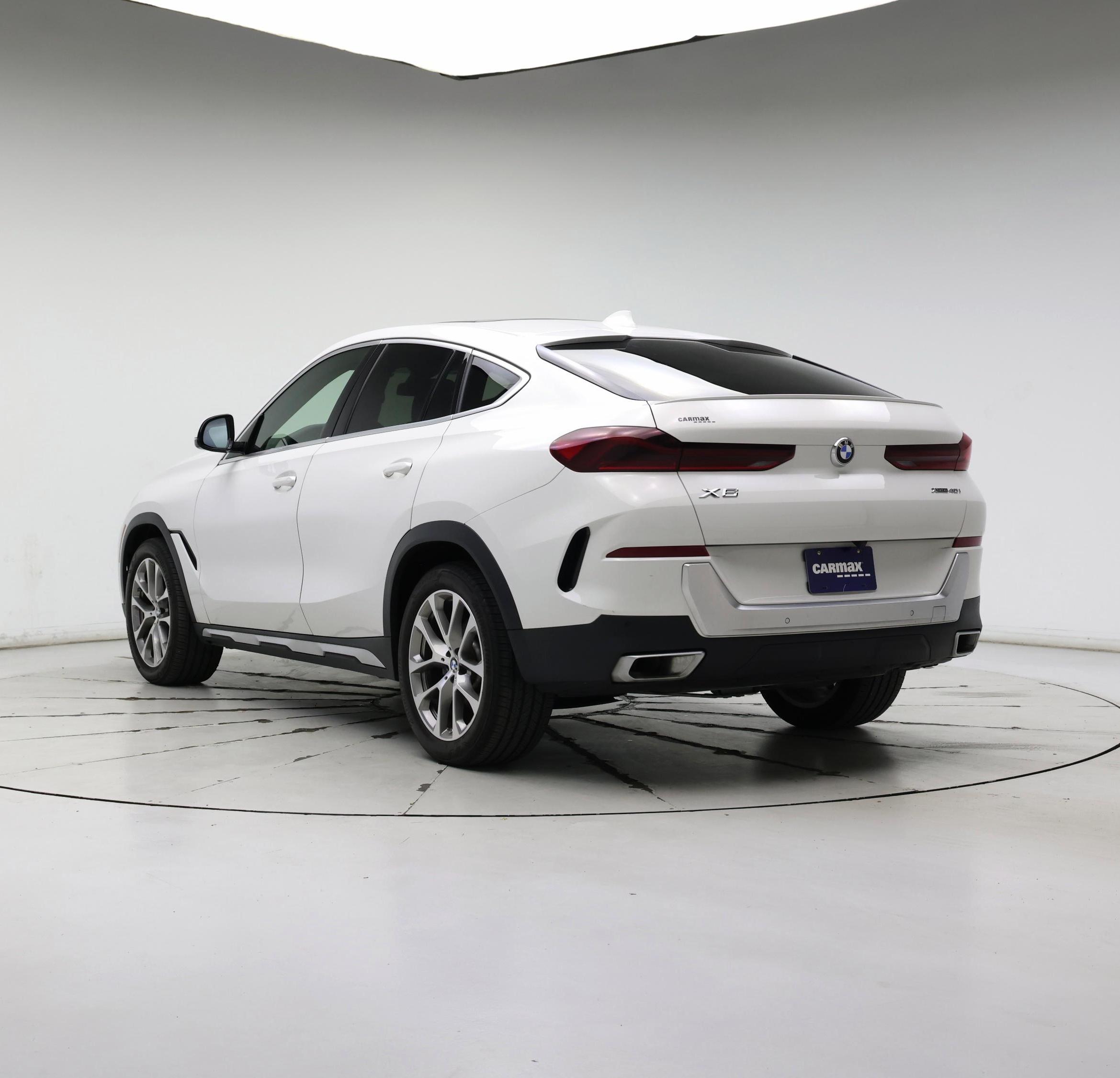 Thumbnail: 2021 BMW X6 - 2