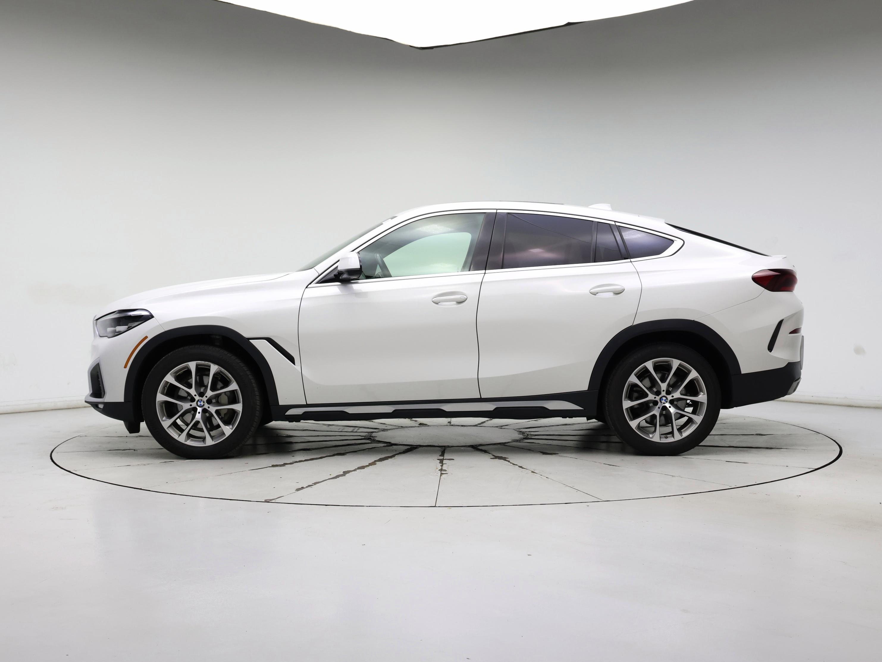 Thumbnail: 2021 BMW X6 - 3