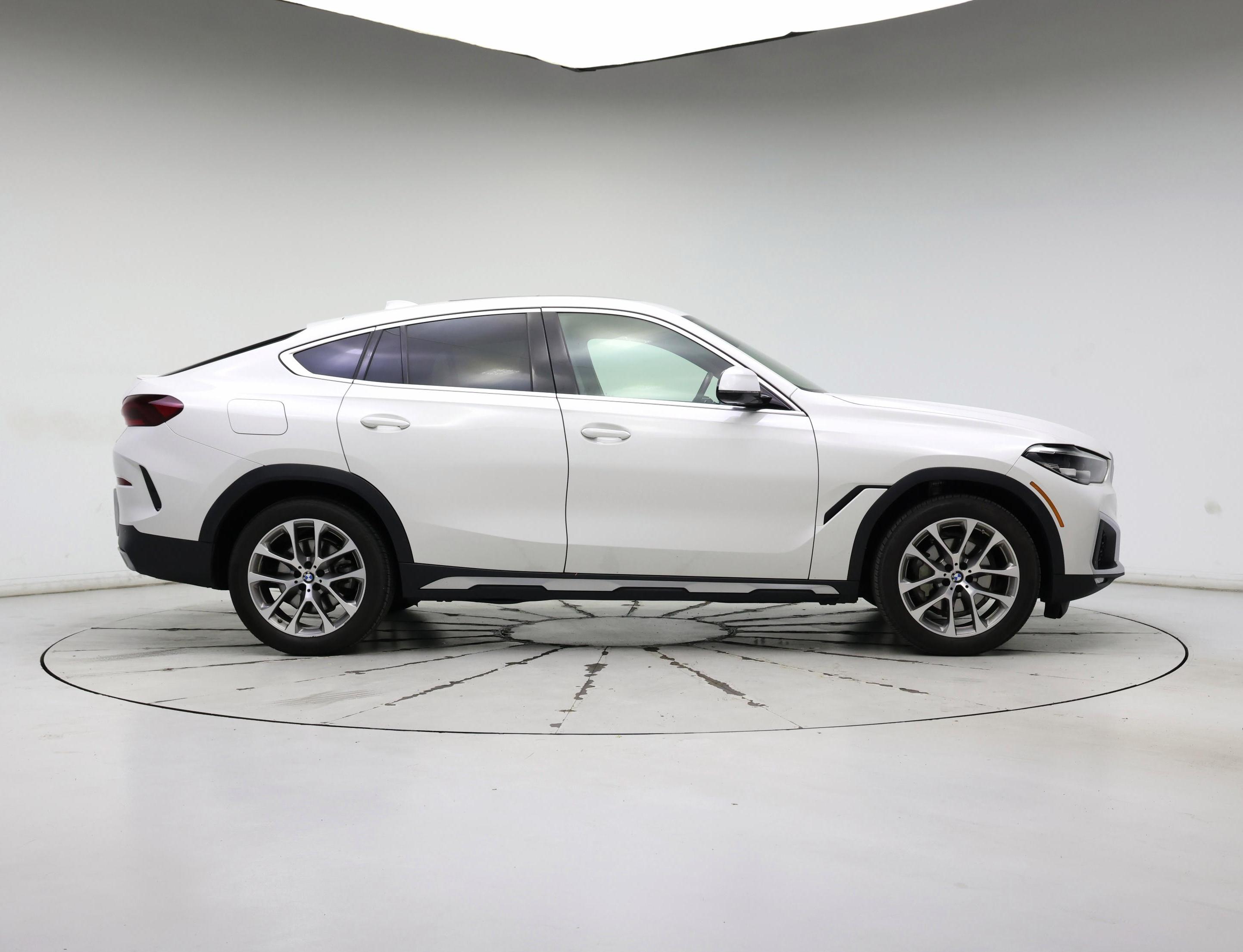 Thumbnail: 2021 BMW X6 - 7