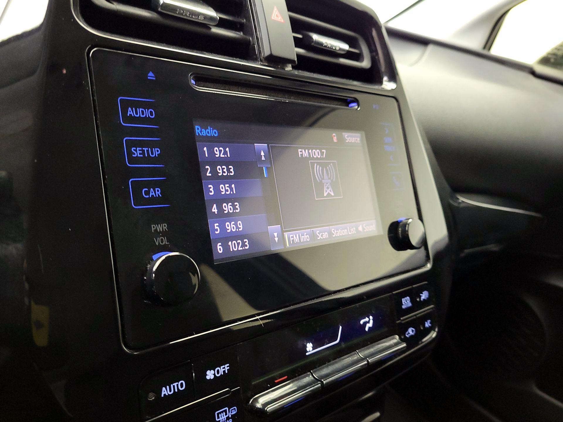 Thumbnail: 2019 Toyota Prius - 15