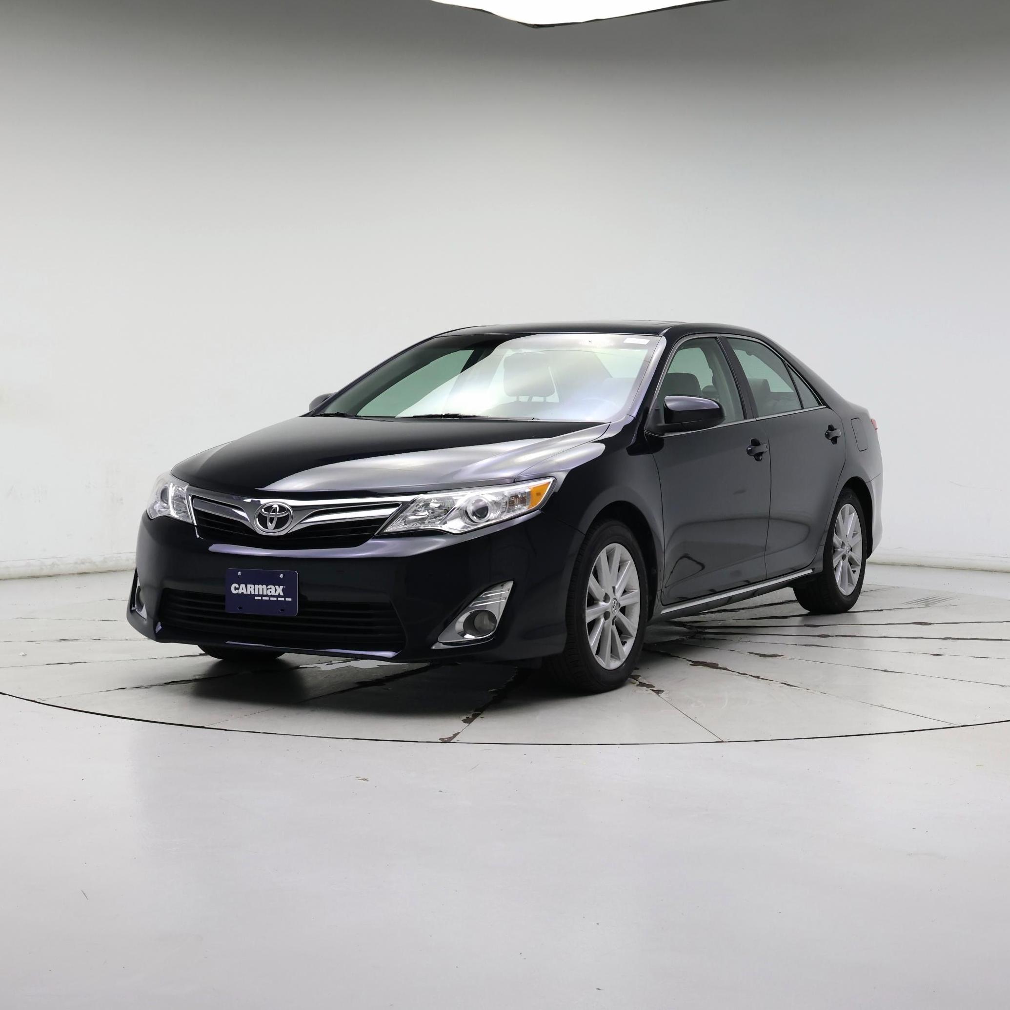 Thumbnail: 2014 Toyota Camry - 4