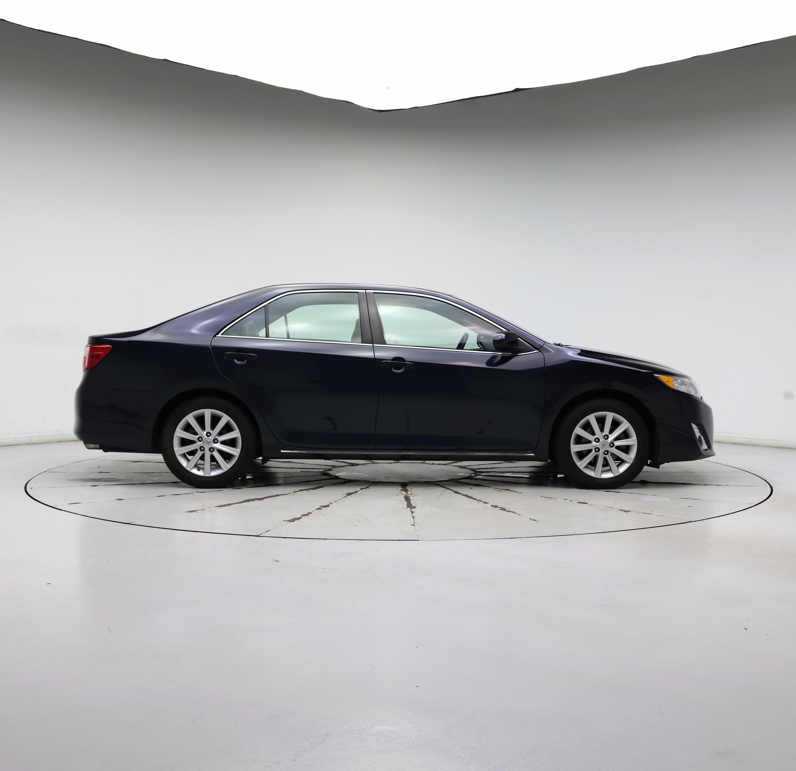 Thumbnail: 2014 Toyota Camry - 7