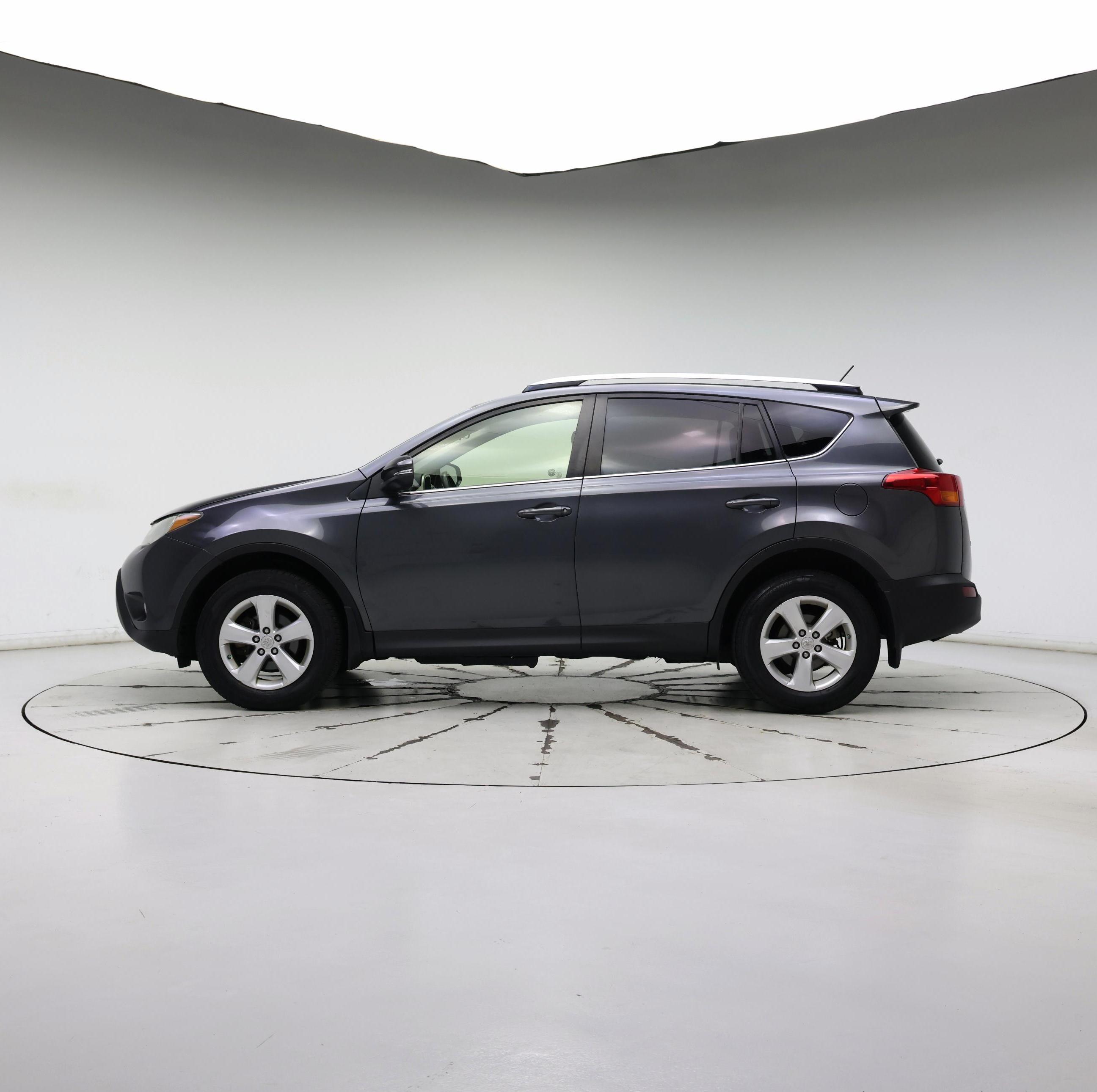 Thumbnail: 2014 Toyota RAV4 - 3
