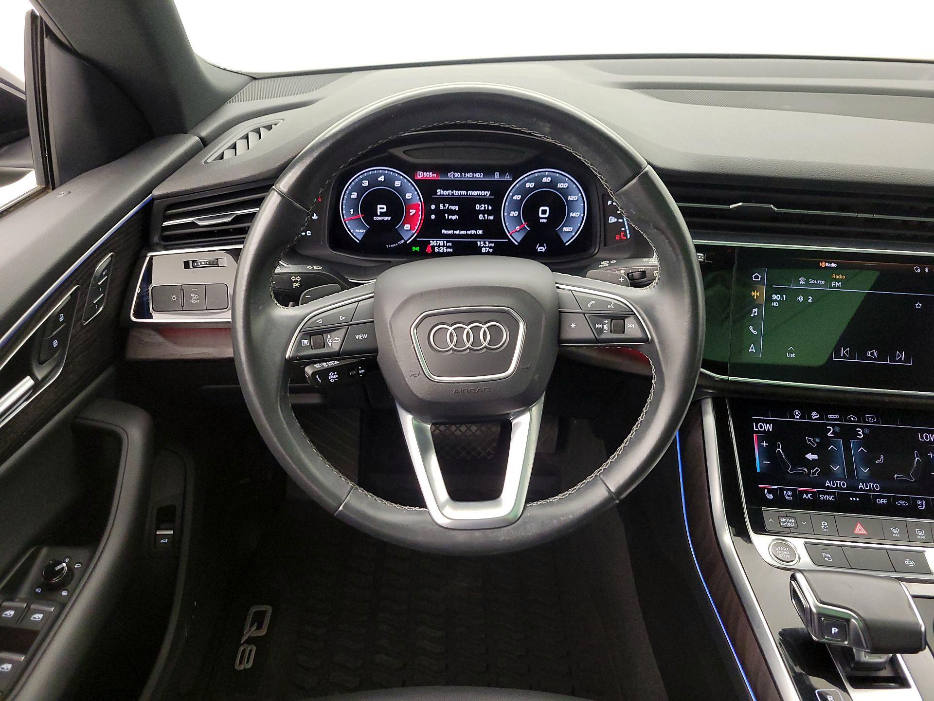 Thumbnail: 2021 Audi Q8 - 10