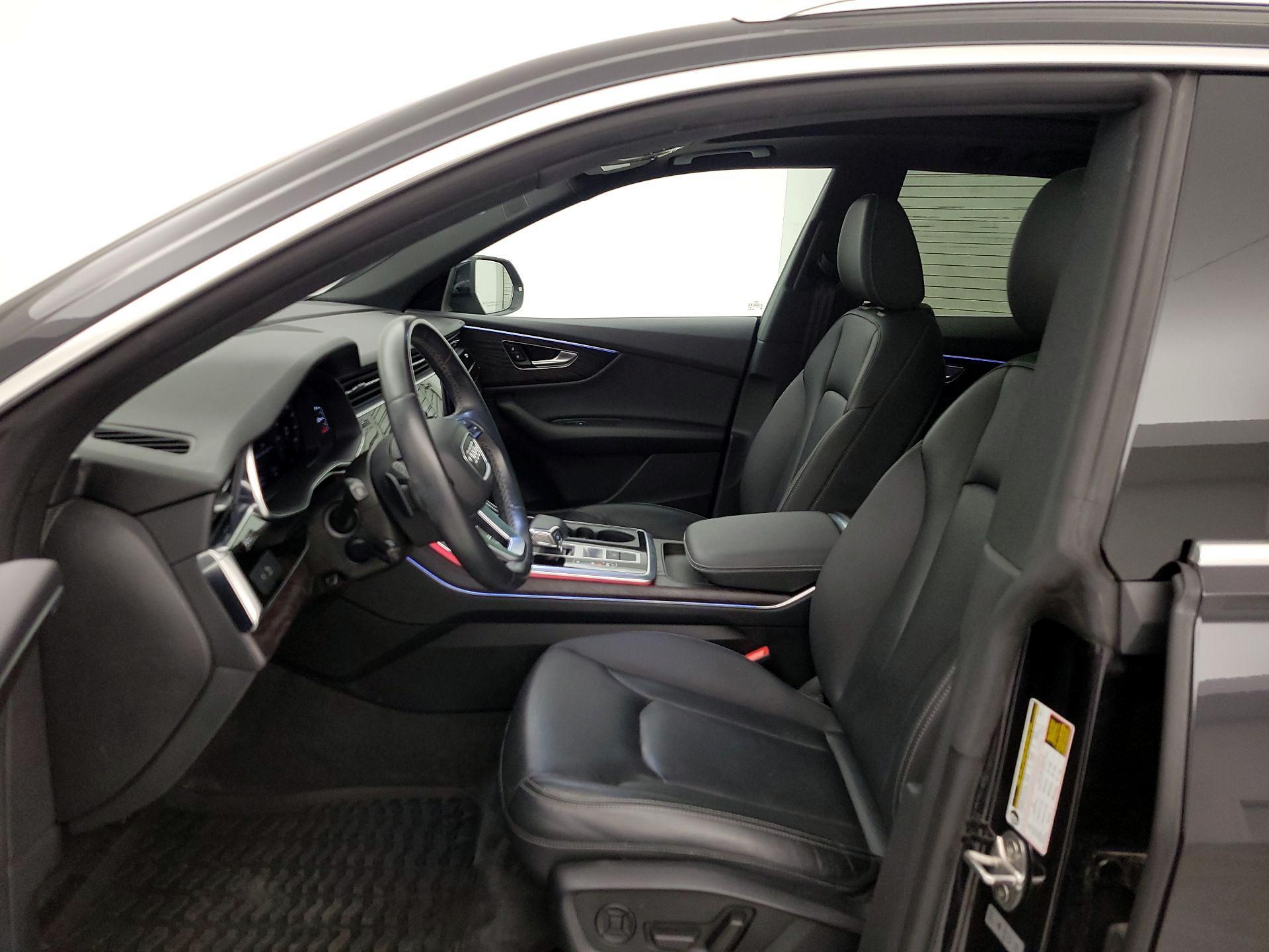Thumbnail: 2021 Audi Q8 - 11