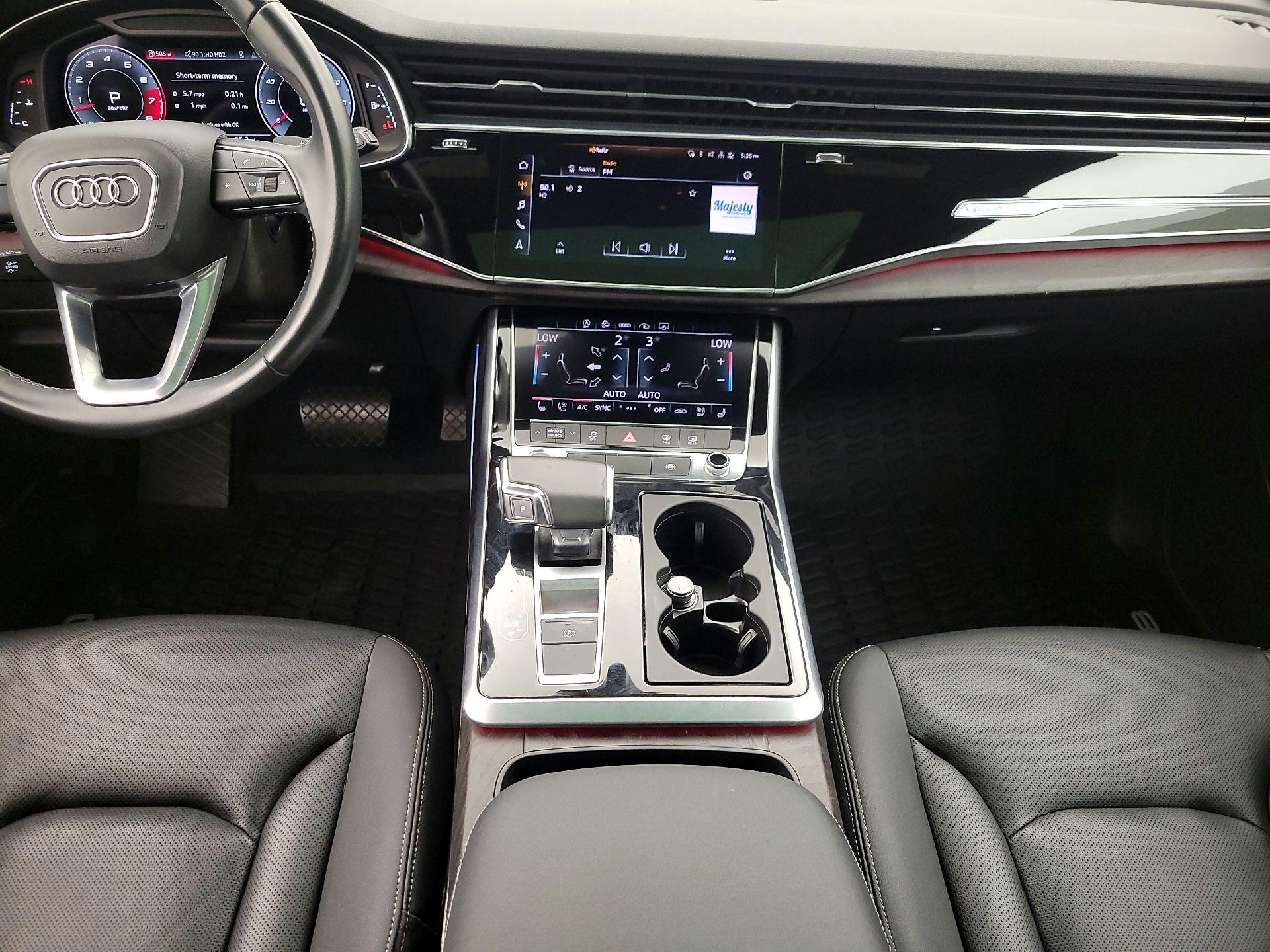 Thumbnail: 2021 Audi Q8 - 17