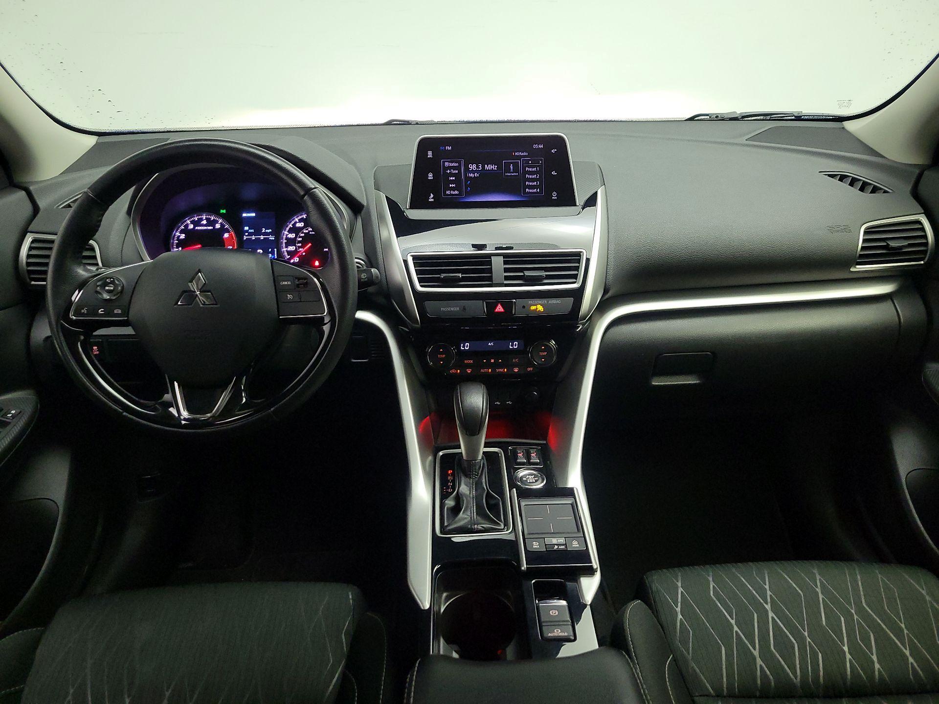 Thumbnail: 2018 Mitsubishi Eclipse Cross - 9