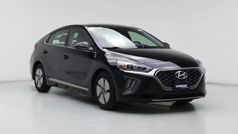 2022 Hyundai Ioniq SE Hero Image