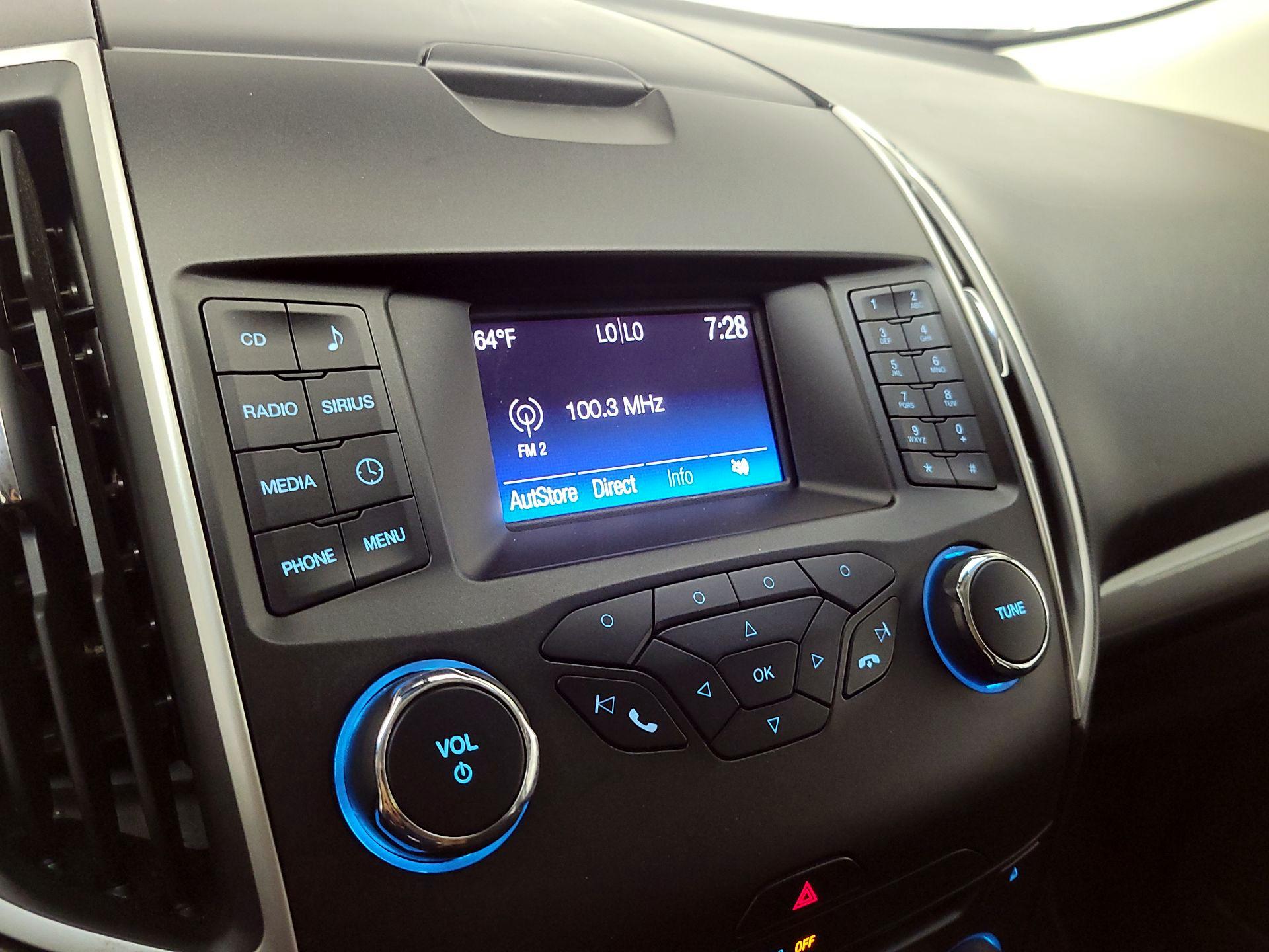 Thumbnail: 2016 Ford Edge - 15