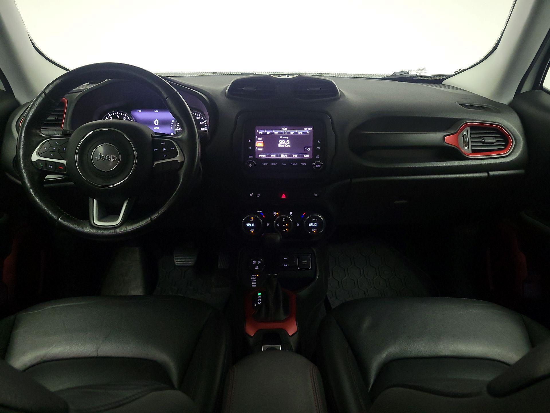 Thumbnail: 2017 Jeep Renegade - 9