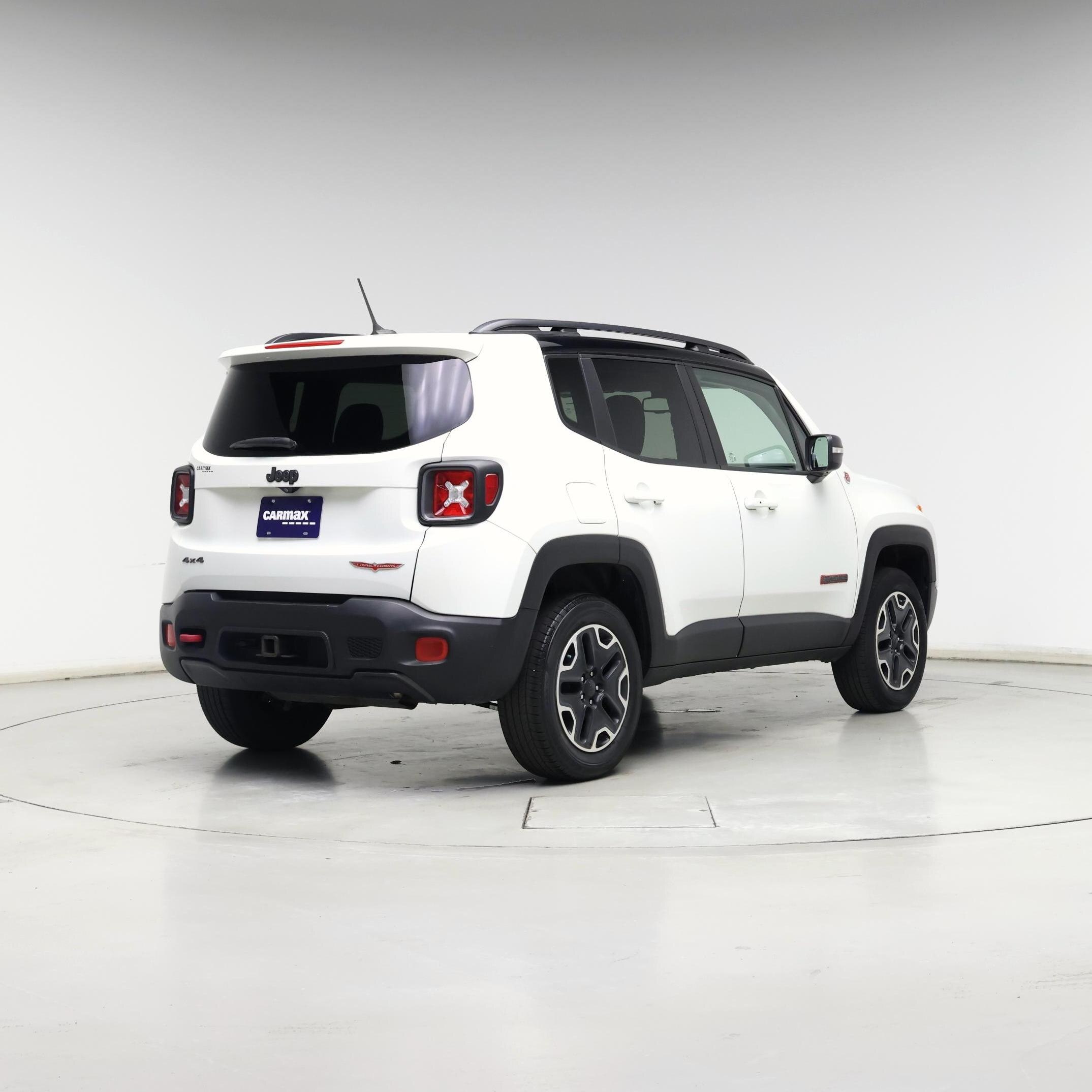 Thumbnail: 2017 Jeep Renegade - 8
