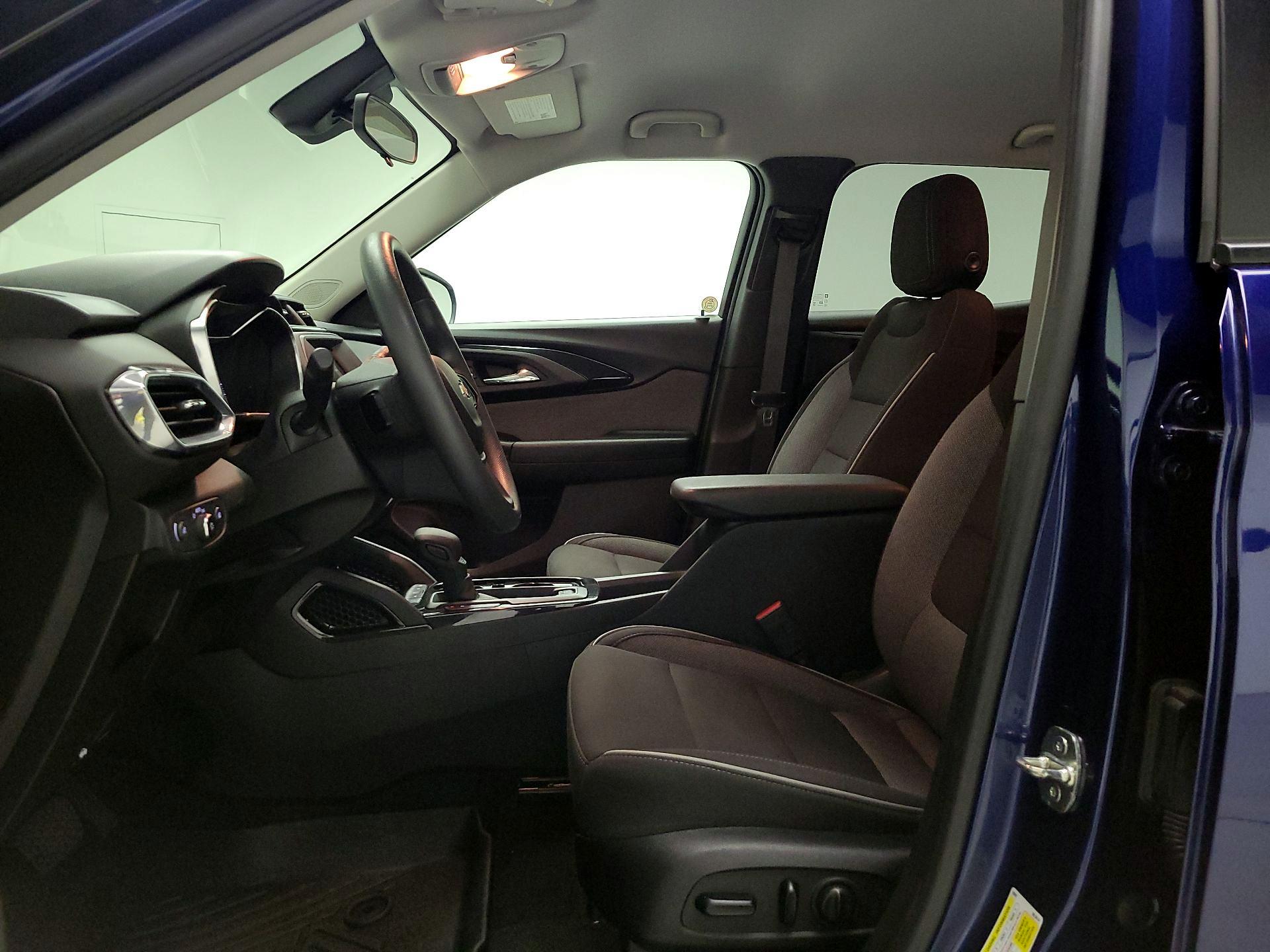 Thumbnail: 2022 Chevrolet TrailBlazer - 11