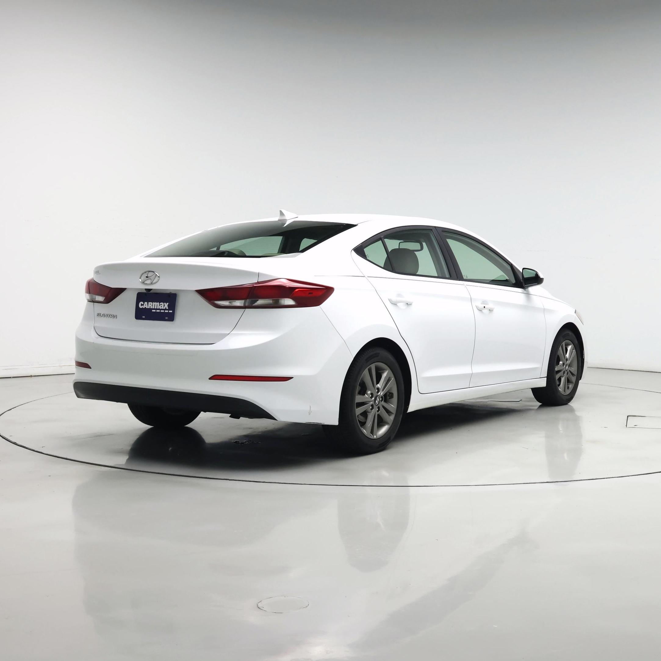 Thumbnail: 2018 Hyundai Elantra - 8
