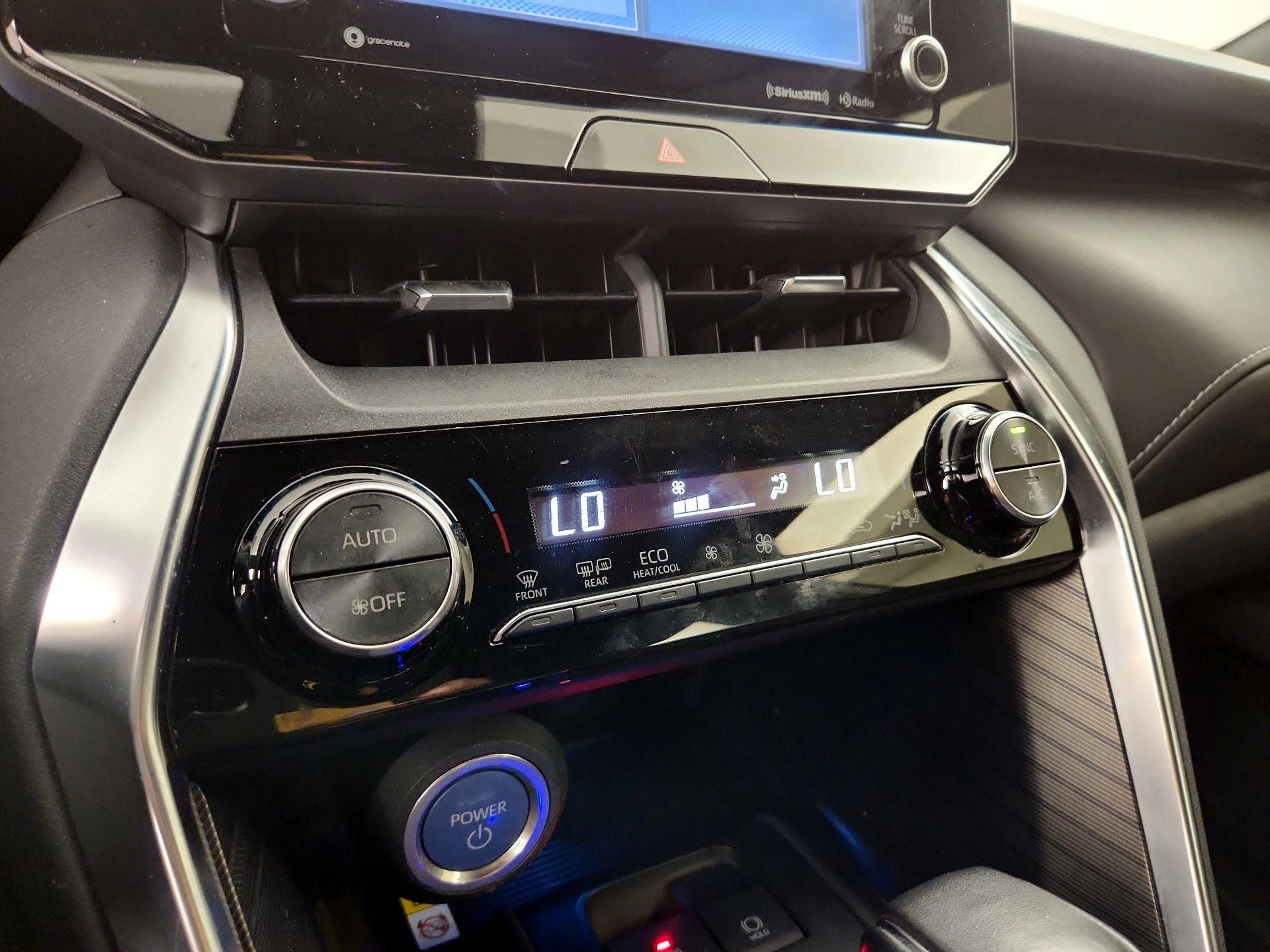 Thumbnail: 2021 Toyota Venza - 16