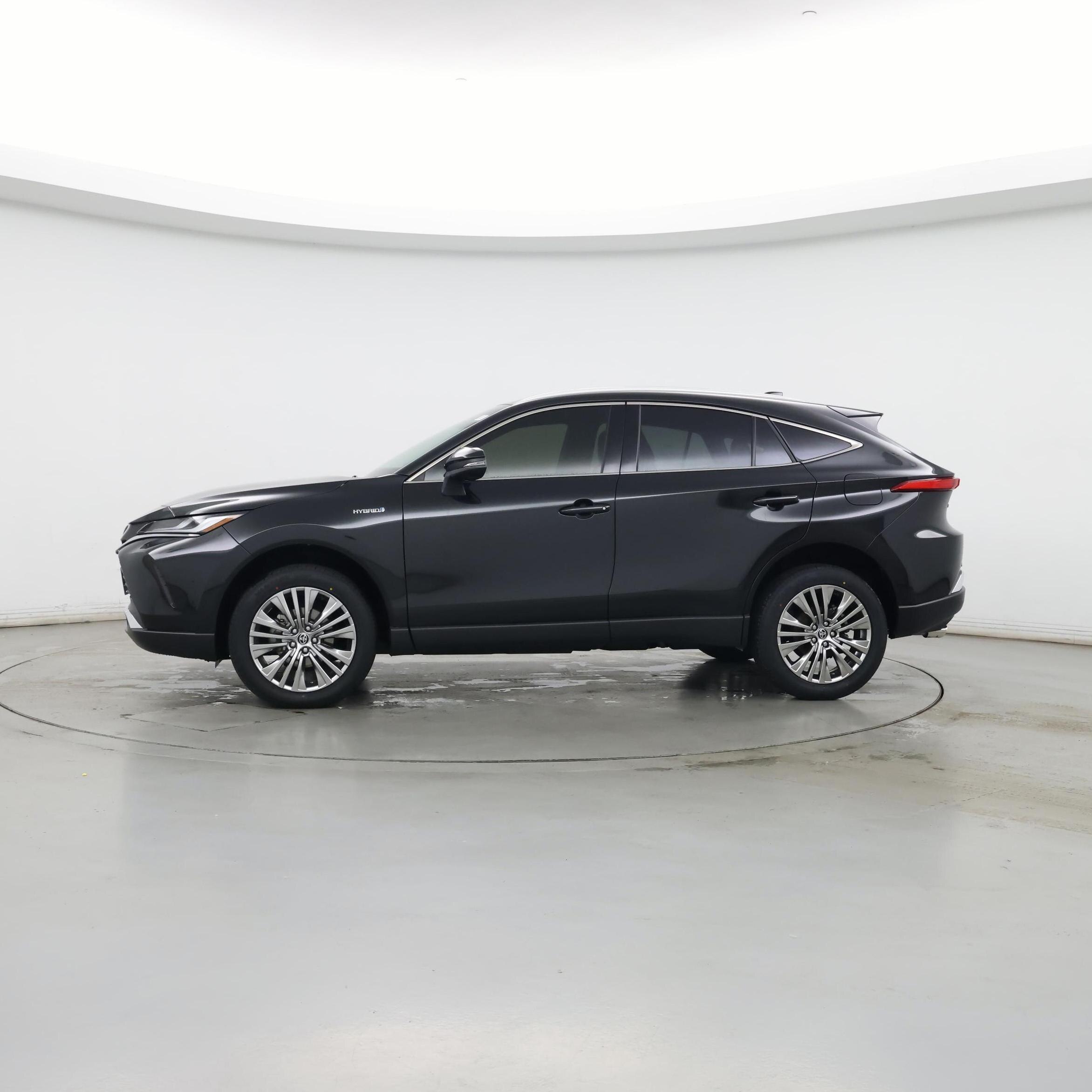 Thumbnail: 2021 Toyota Venza - 3
