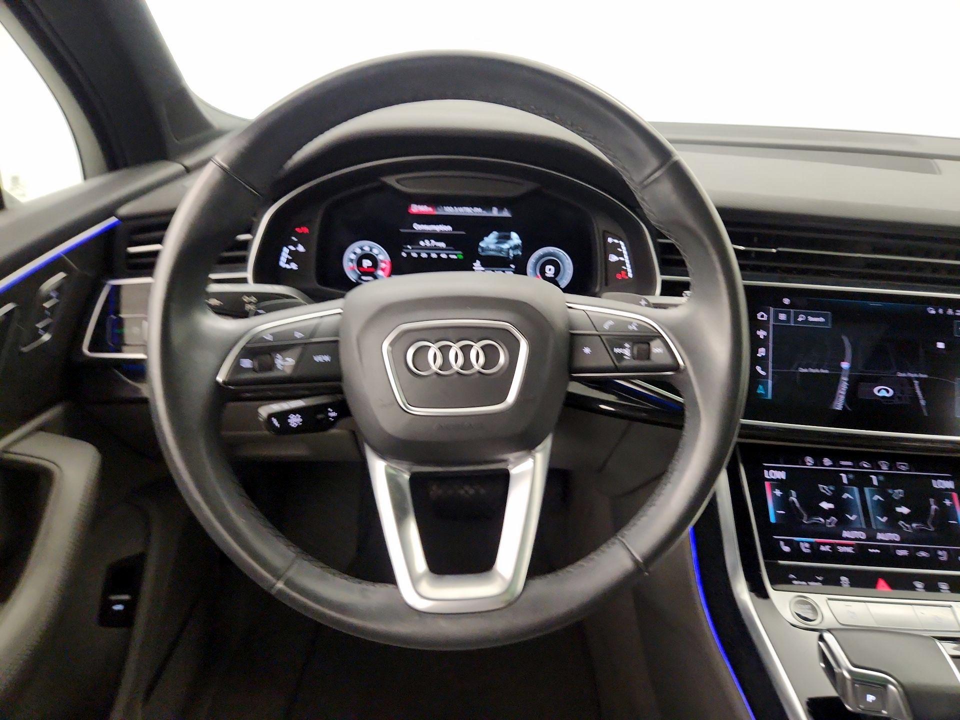 Thumbnail: 2021 Audi Q7 - 10