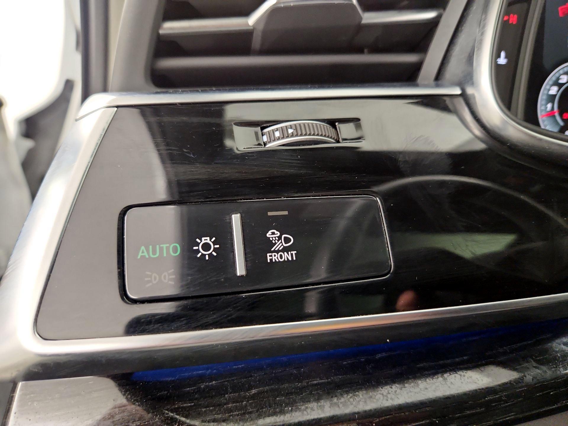 Thumbnail: 2021 Audi Q7 - 13