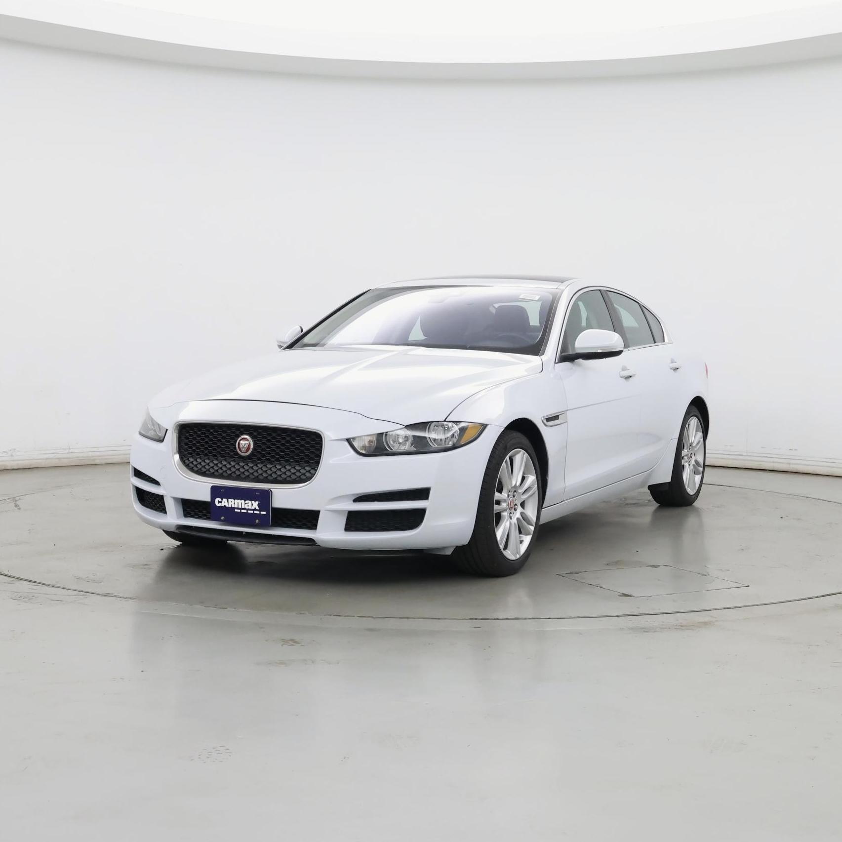 Thumbnail: 2019 Jaguar XE - 4