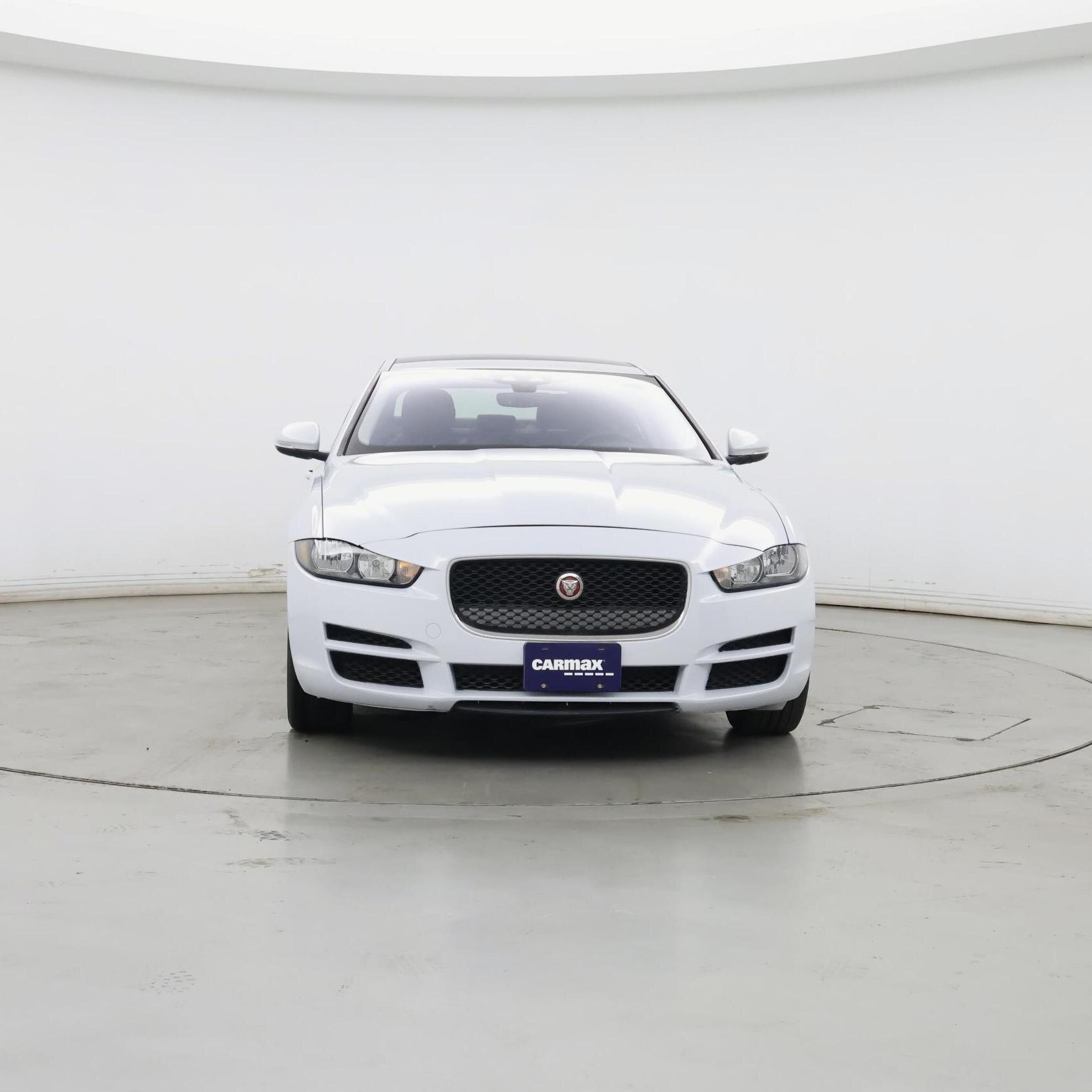 Thumbnail: 2019 Jaguar XE - 5