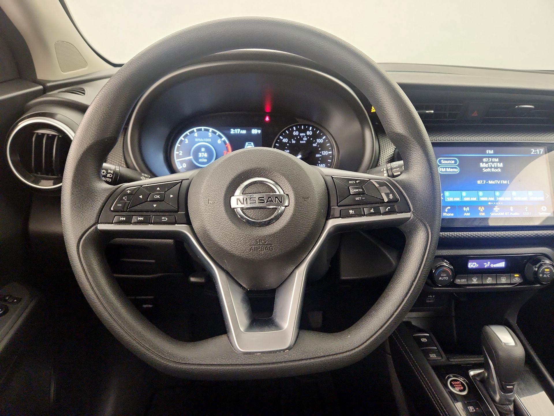Thumbnail: 2021 Nissan Kicks - 10