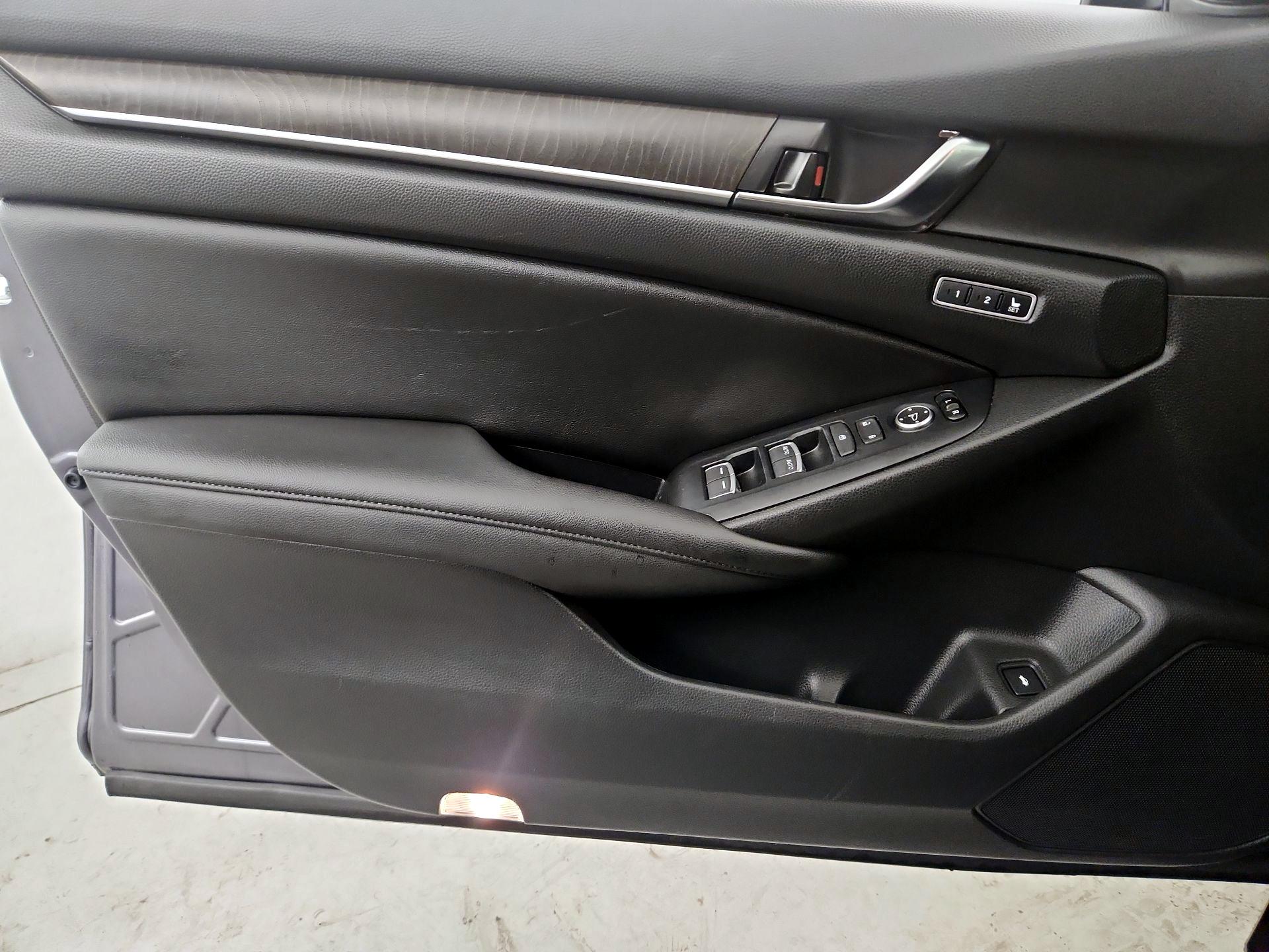 Thumbnail: 2019 Honda Accord - 12