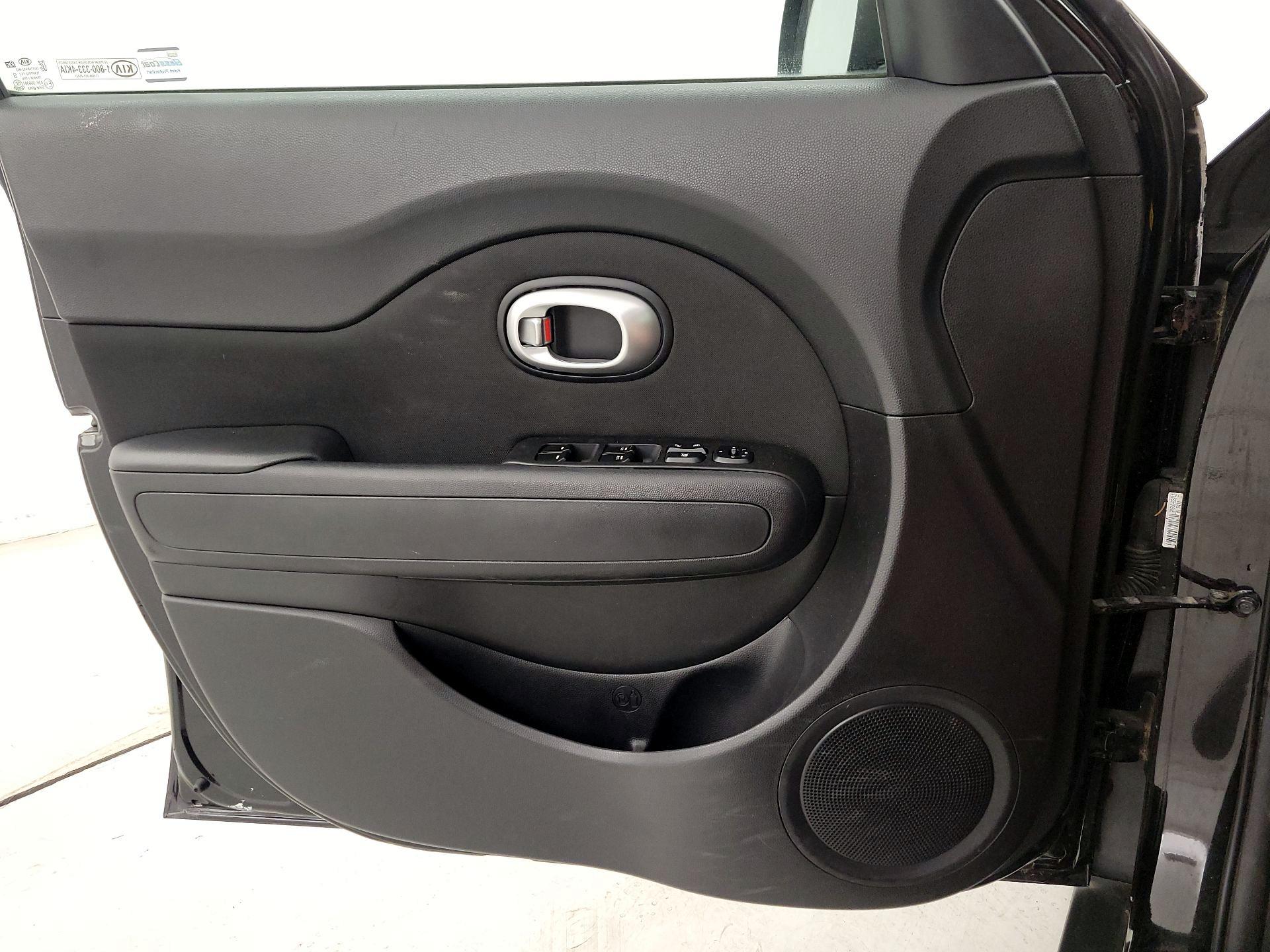 Thumbnail: 2014 Kia Soul - 12