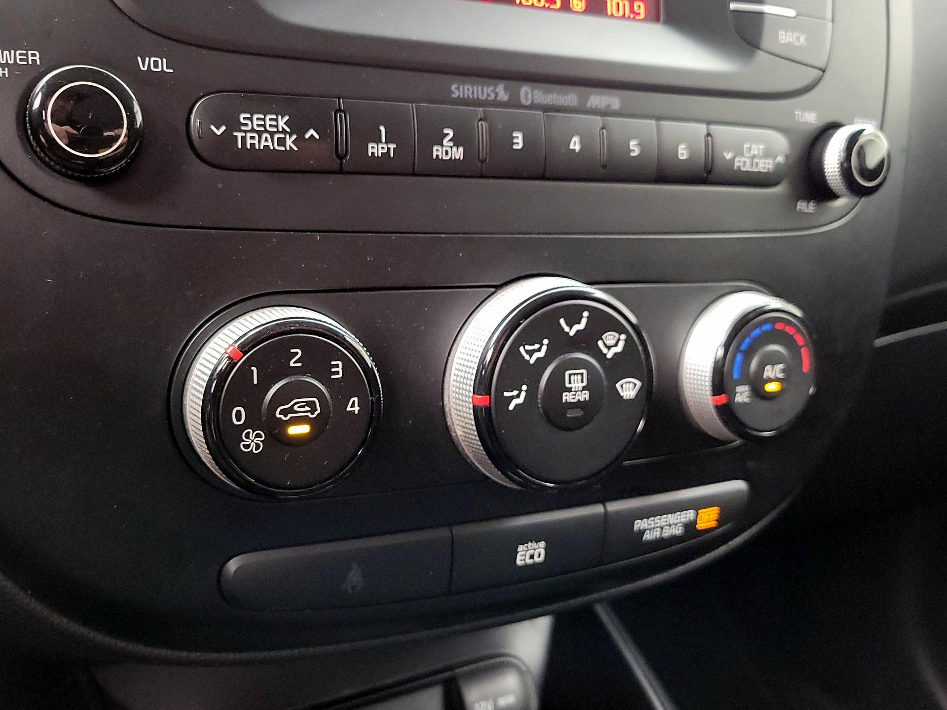 Thumbnail: 2014 Kia Soul - 14