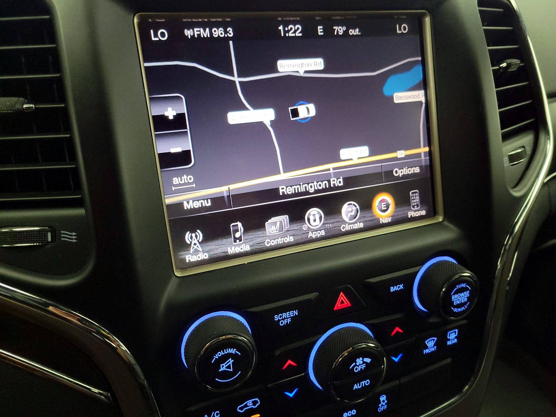 Thumbnail: 2015 Jeep Grand Cherokee - 14