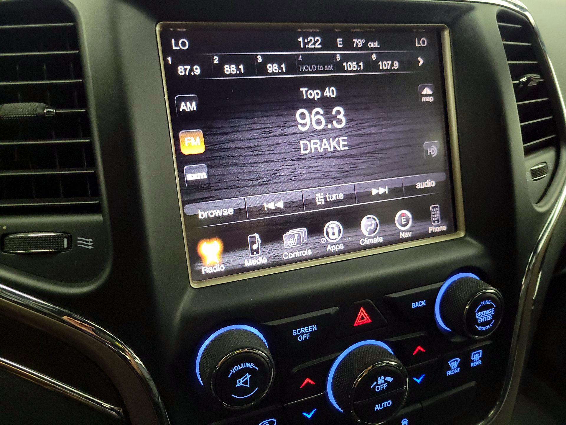 Thumbnail: 2015 Jeep Grand Cherokee - 16