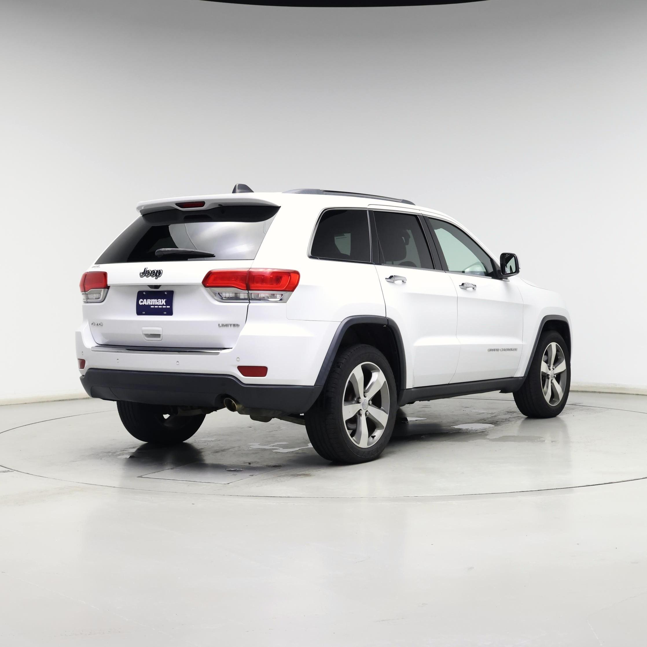 Thumbnail: 2015 Jeep Grand Cherokee - 8