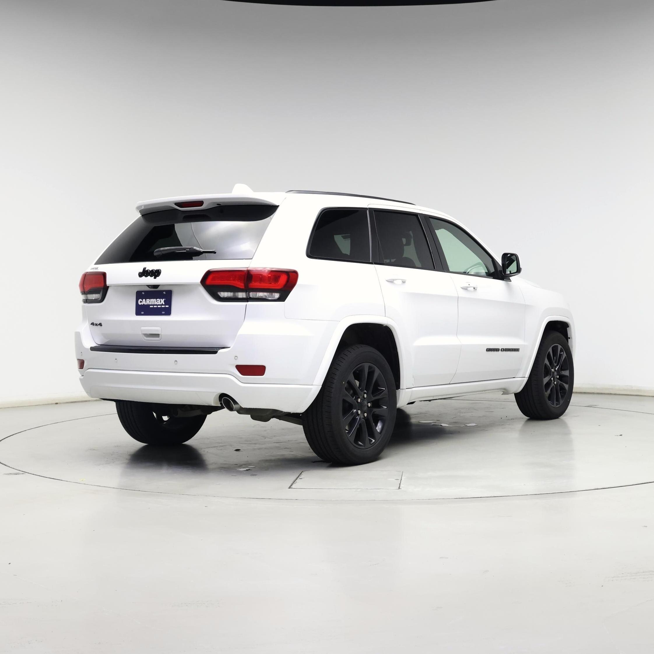 Thumbnail: 2018 Jeep Grand Cherokee - 8
