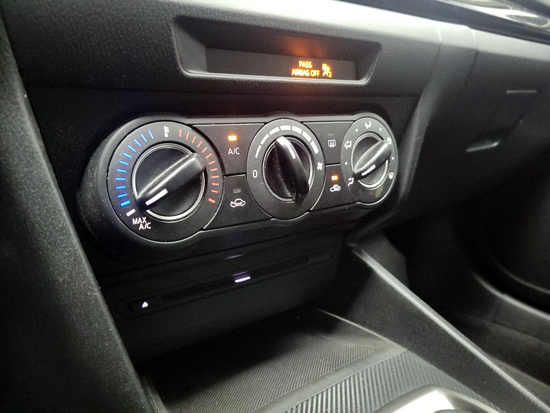 Thumbnail: 2014 Mazda Mazda3 - 15