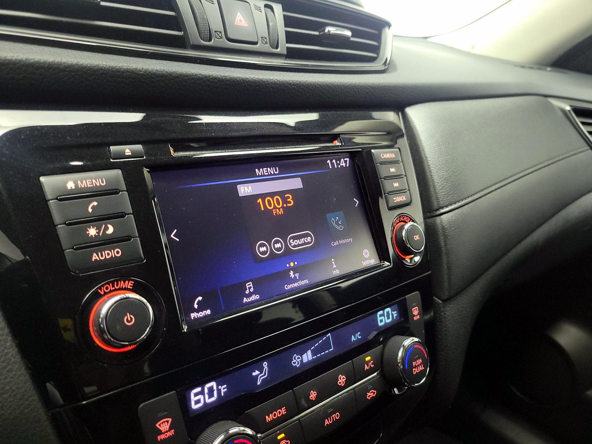 Thumbnail: 2019 Nissan Rogue - 15