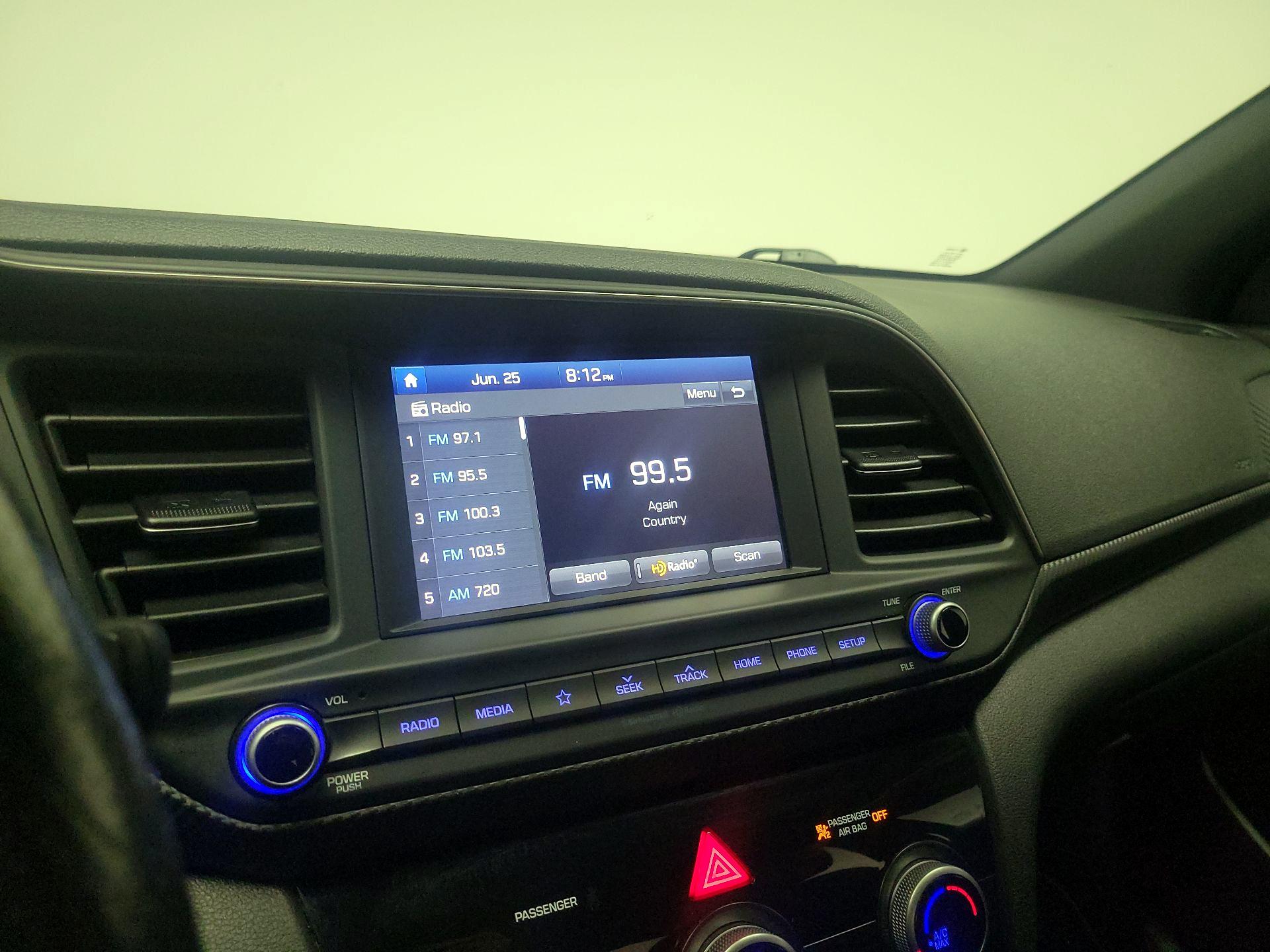 Thumbnail: 2019 Hyundai Elantra - 15