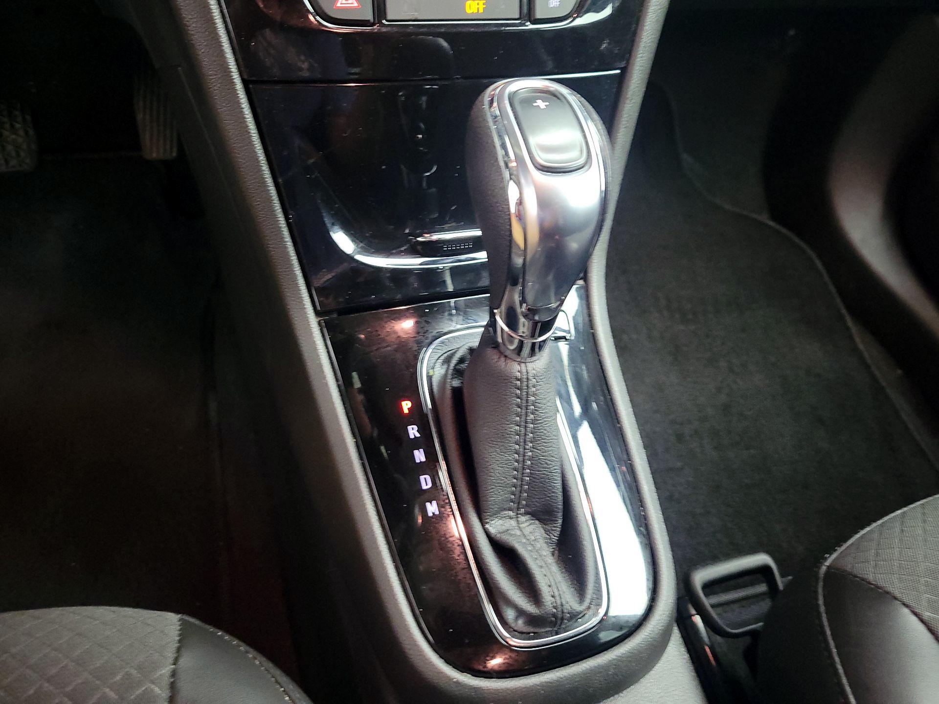 Thumbnail: 2019 Buick Encore - 17