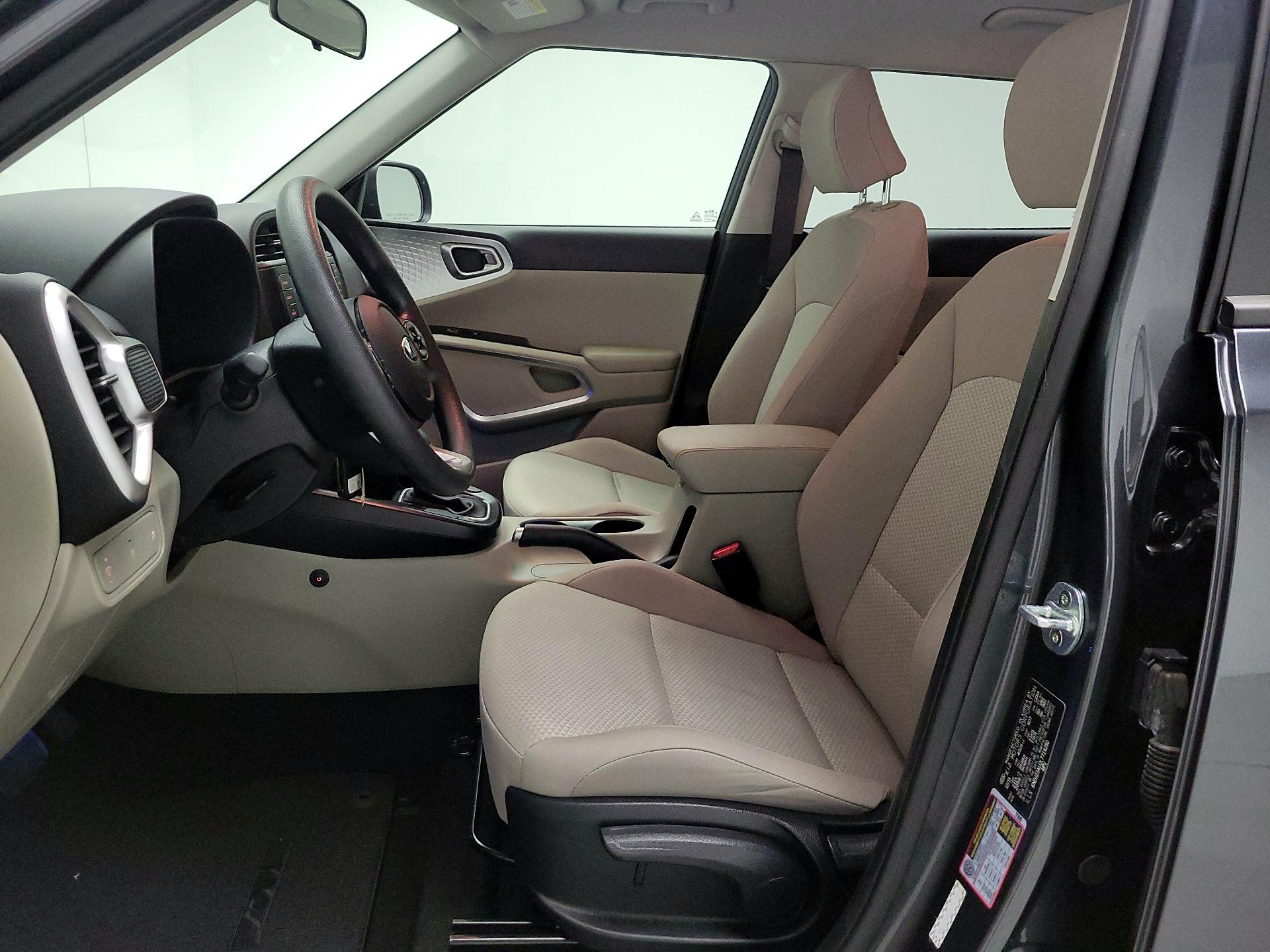Thumbnail: 2020 Kia Soul - 11