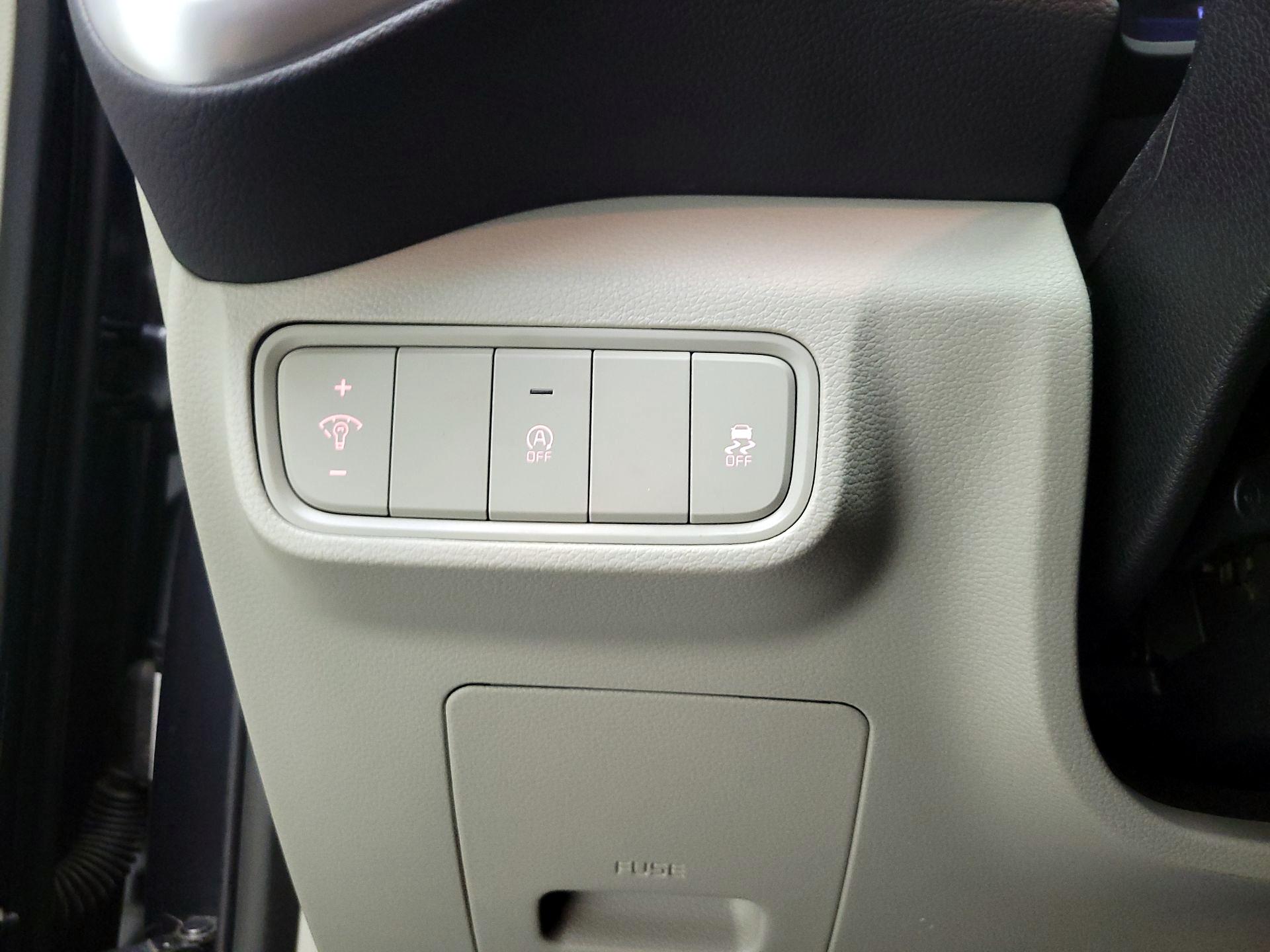 Thumbnail: 2020 Kia Soul - 13