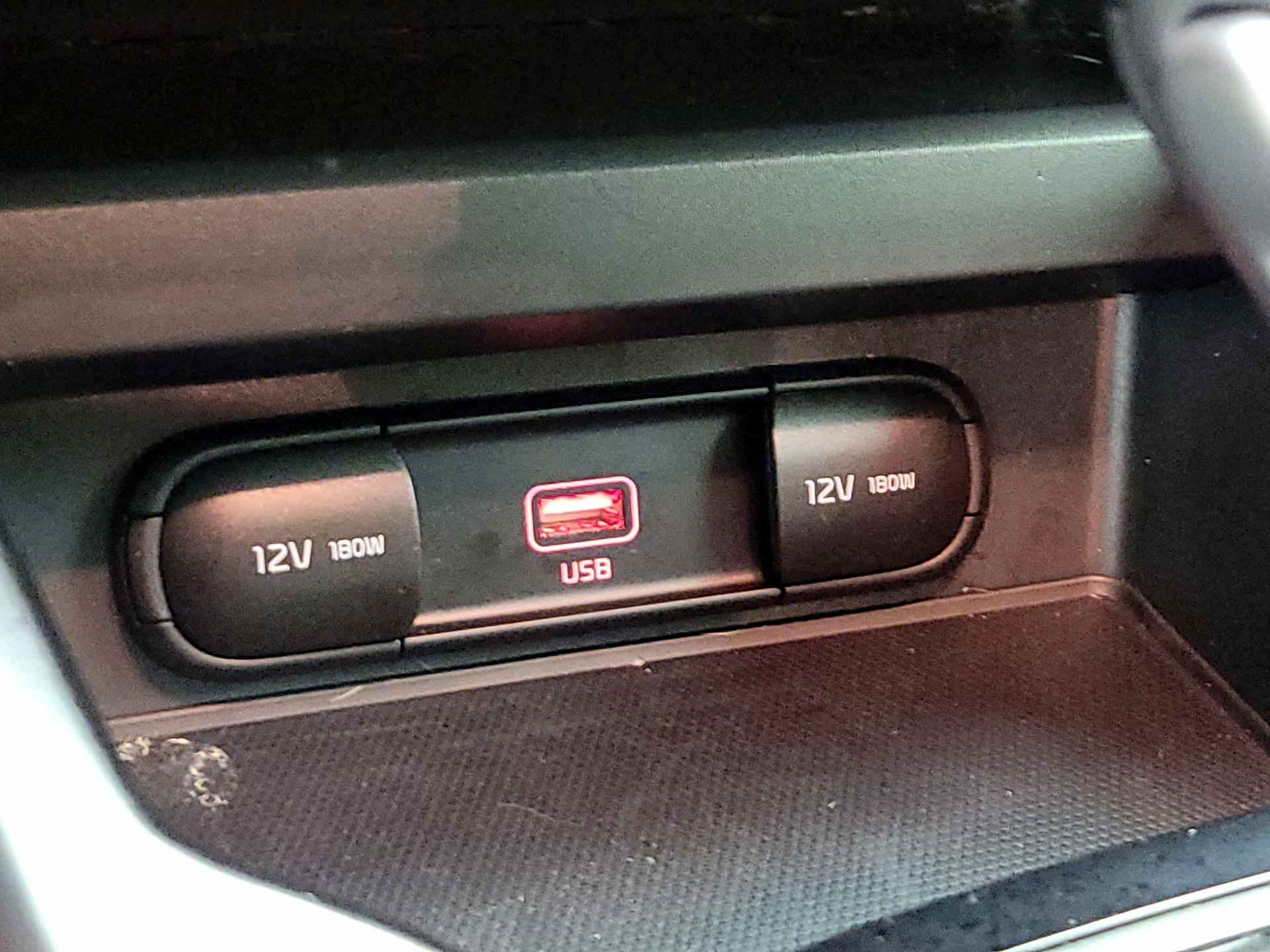 Thumbnail: 2020 Kia Soul - 18