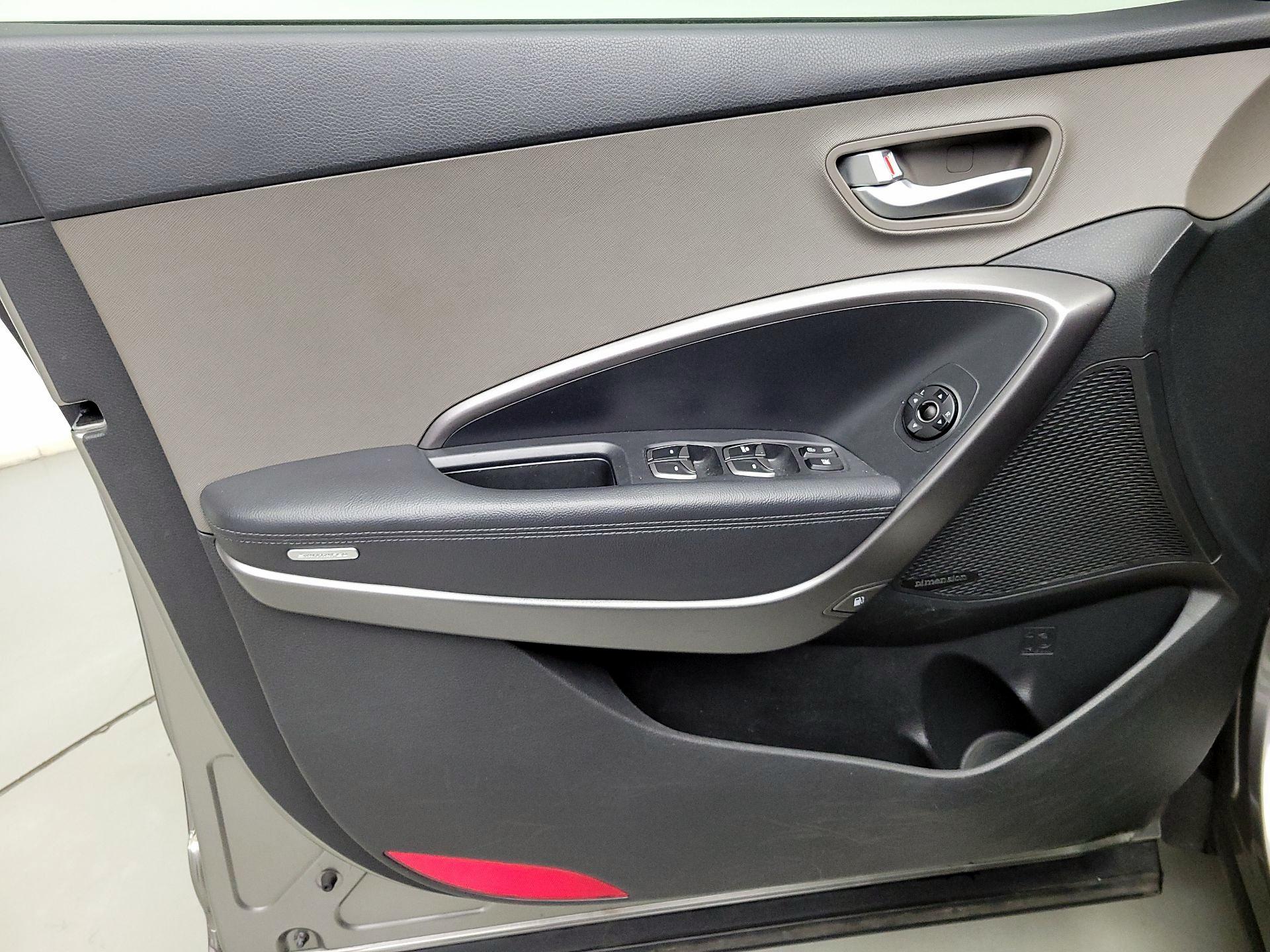 Thumbnail: 2013 Hyundai Santa Fe - 12