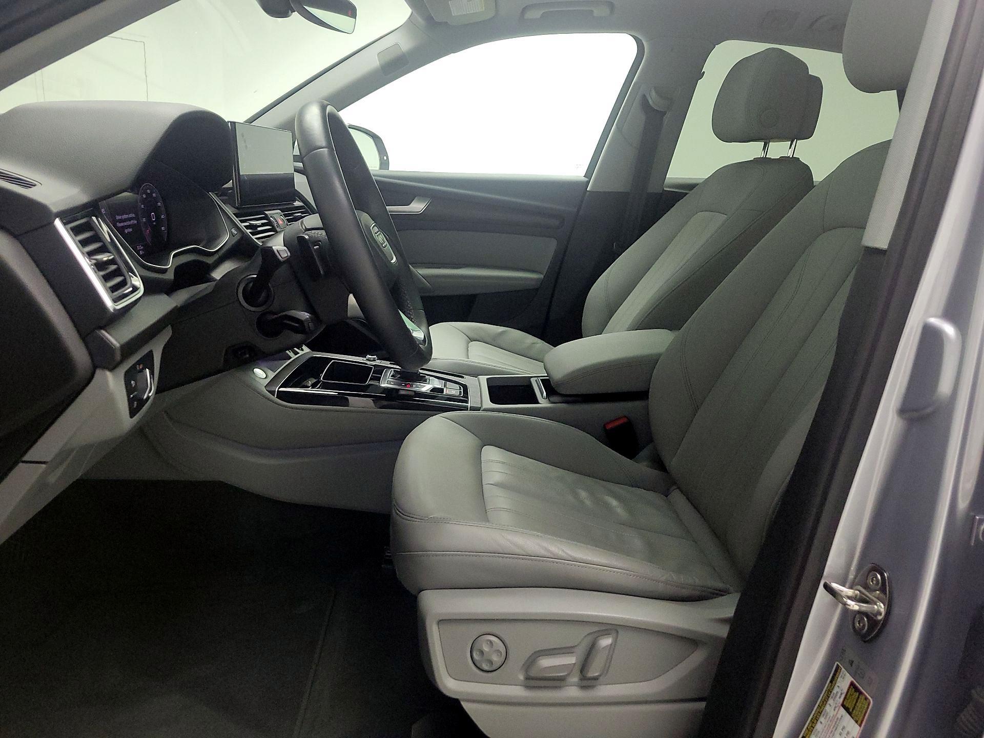 Thumbnail: 2022 Audi Q5 - 11
