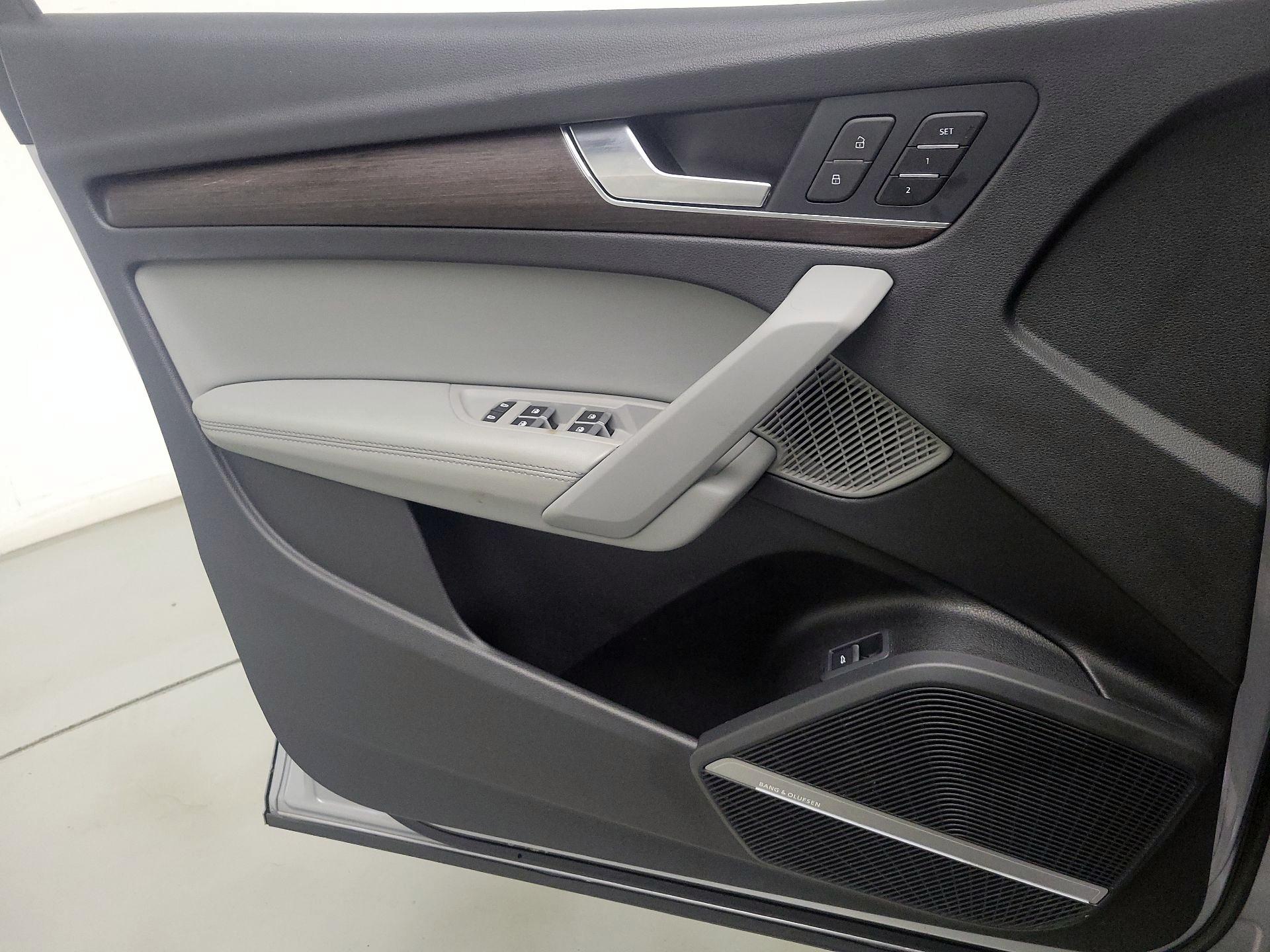 Thumbnail: 2022 Audi Q5 - 12