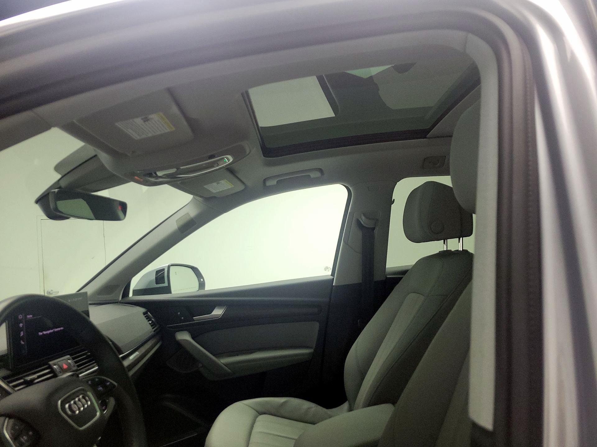 Thumbnail: 2022 Audi Q5 - 19